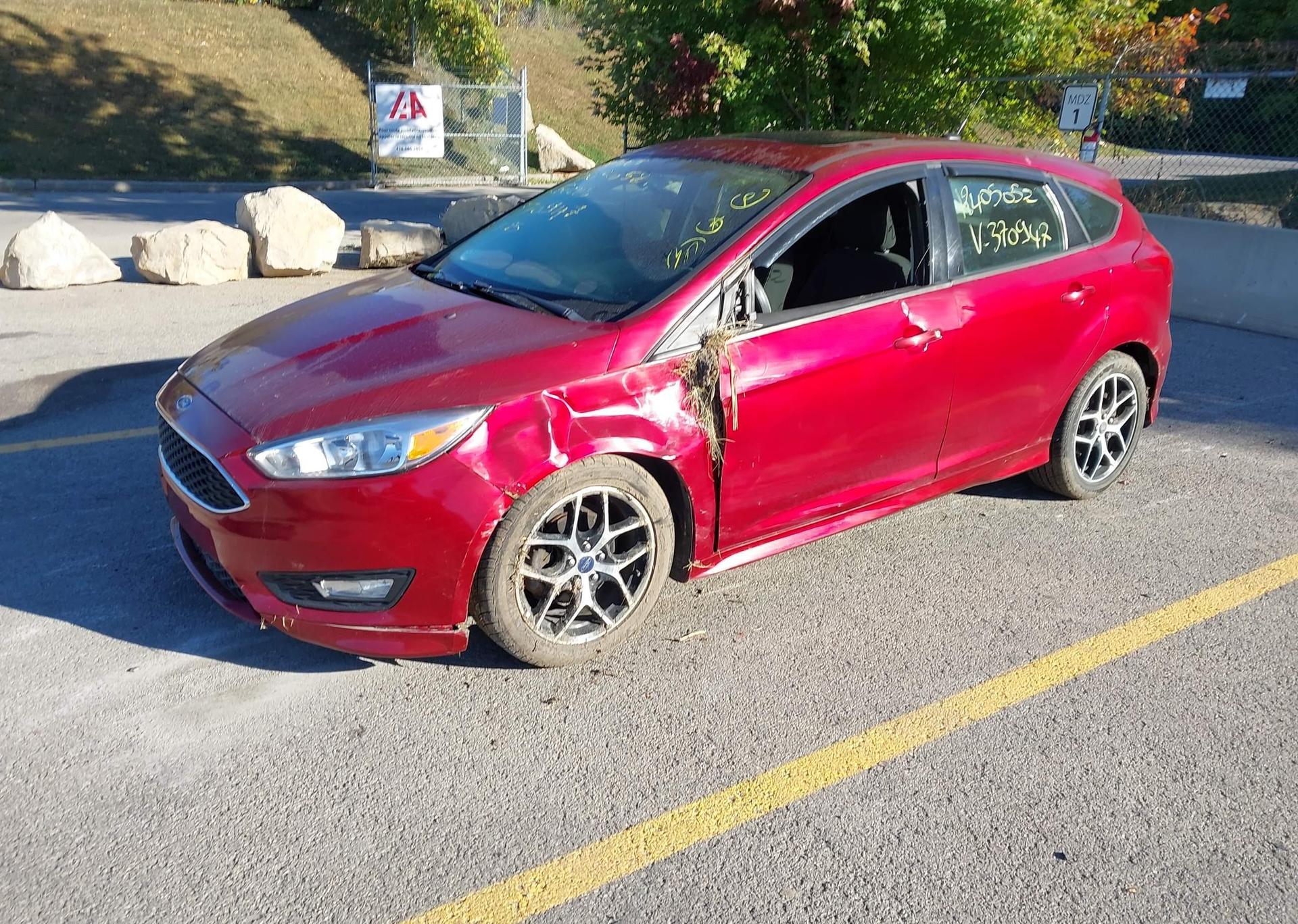 2015 FORD FOCUS SE