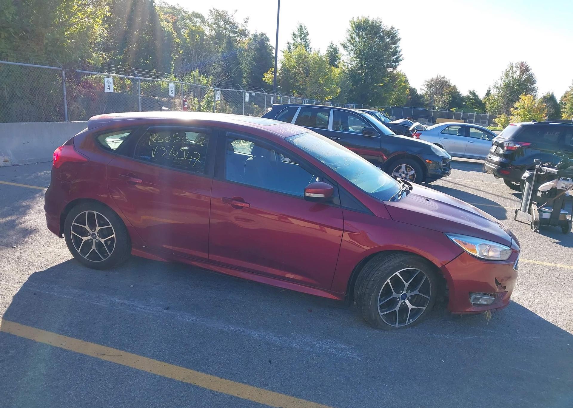 2015 FORD FOCUS SE