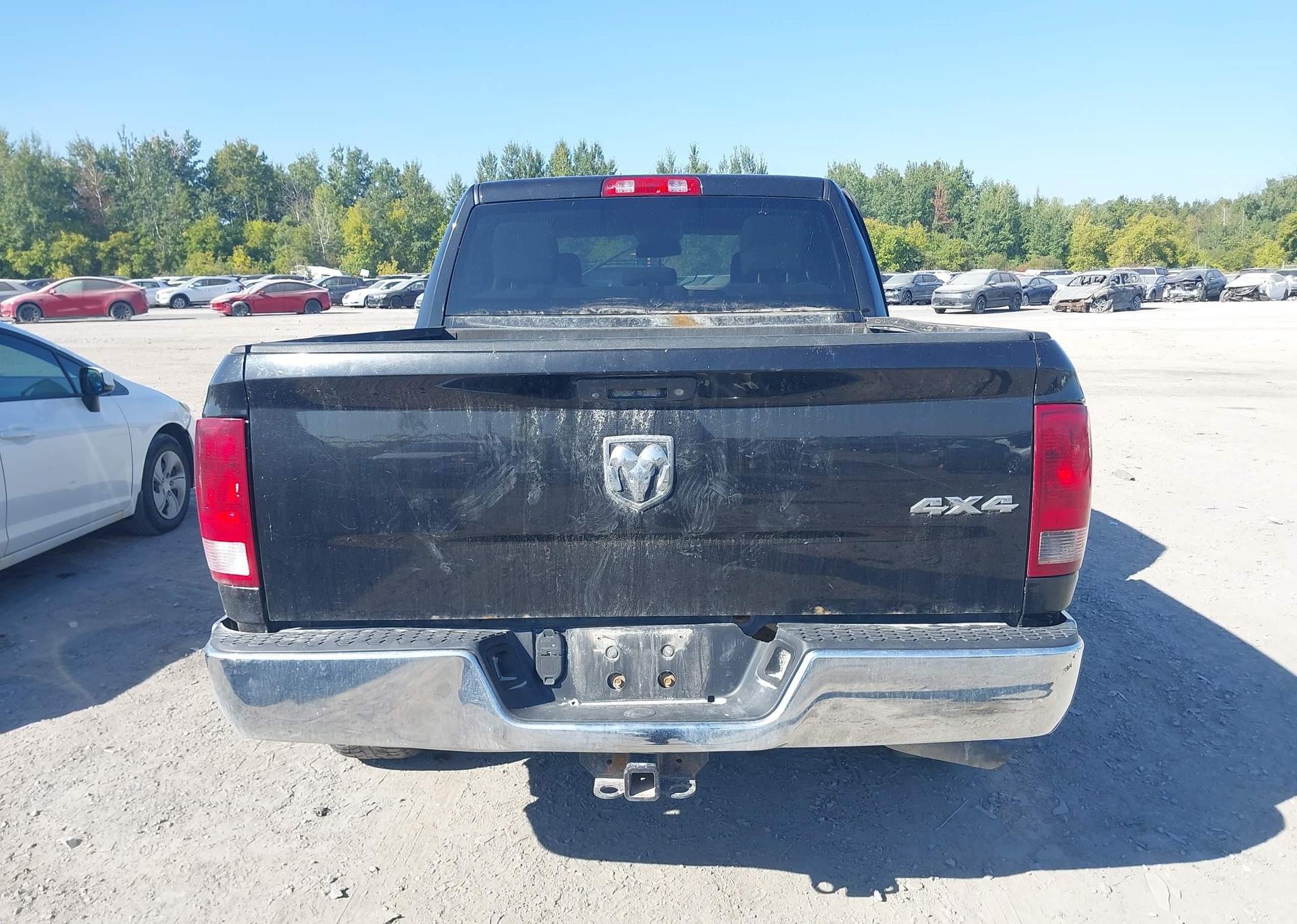 2016 RAM 1500 ST