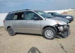 2005 TOYOTA SIENNA CE