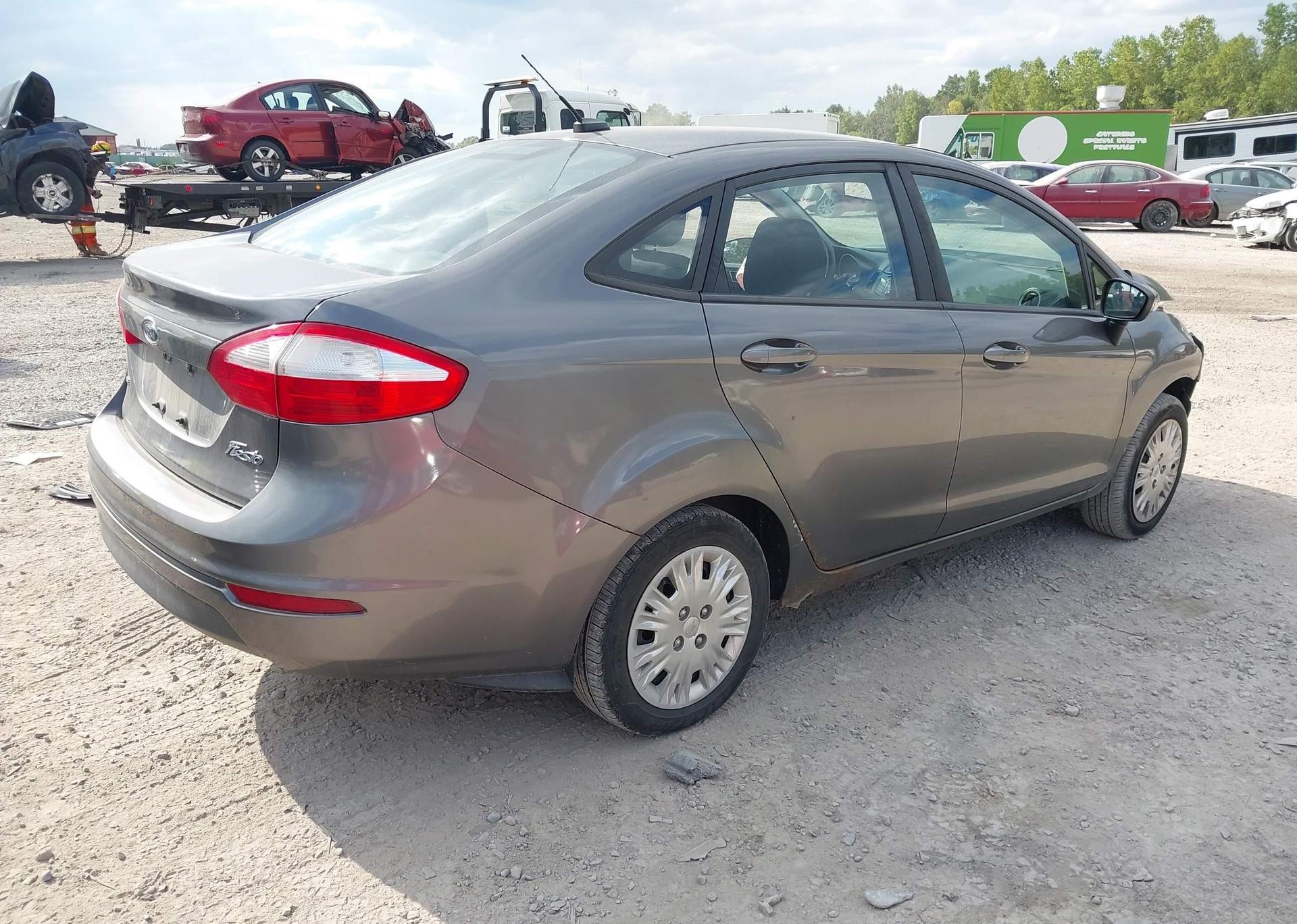 2014 FORD FIESTA SE
