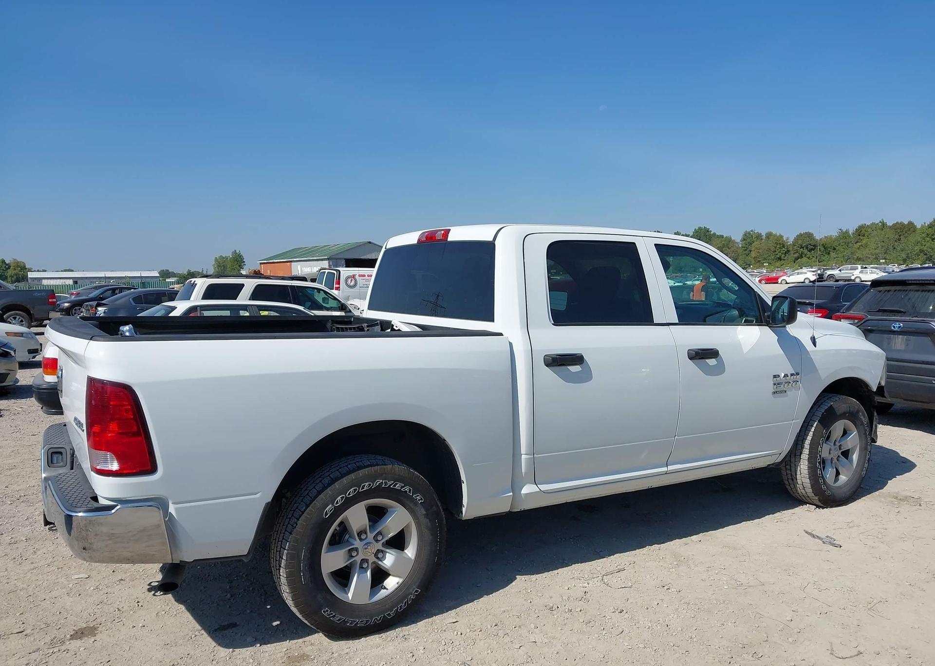 2023 RAM 1500 CLASSIC SLT