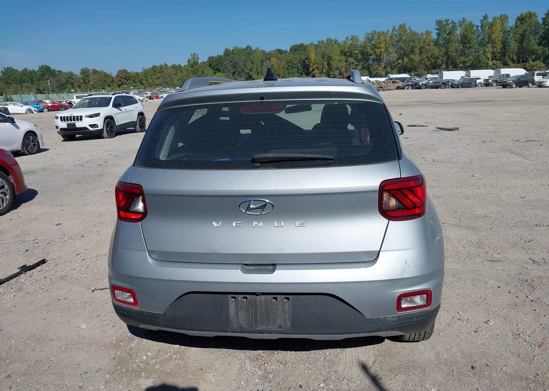 2022 HYUNDAI VENUE PREFERRED