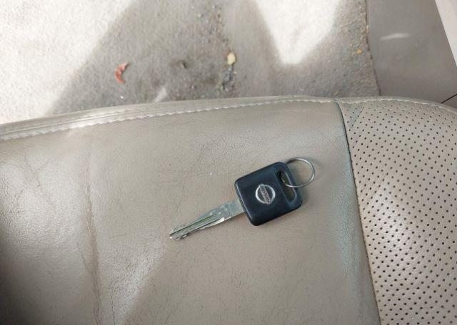 2008 NISSAN PATHFINDER SE V8