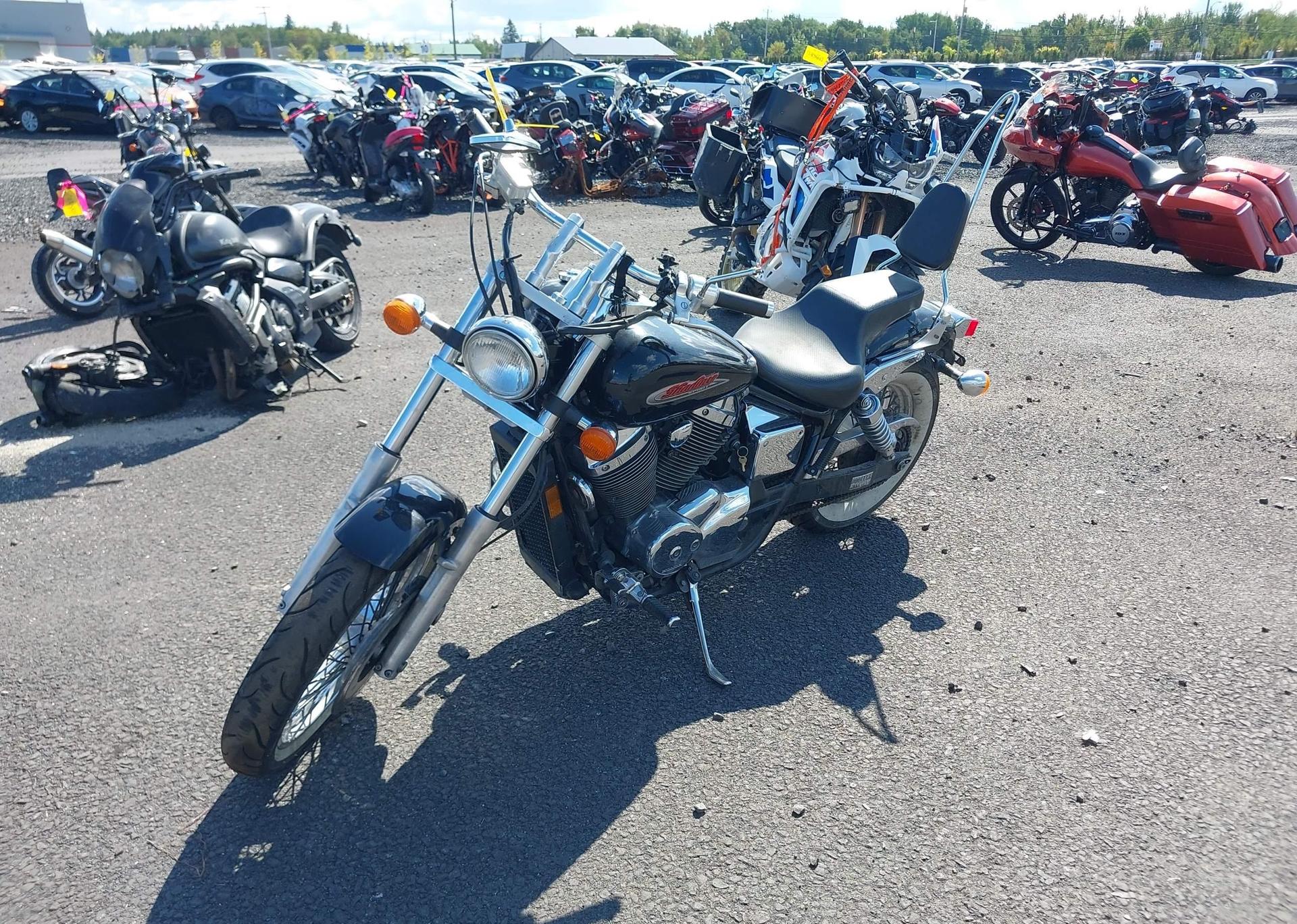 2001 HONDA VT750 DC