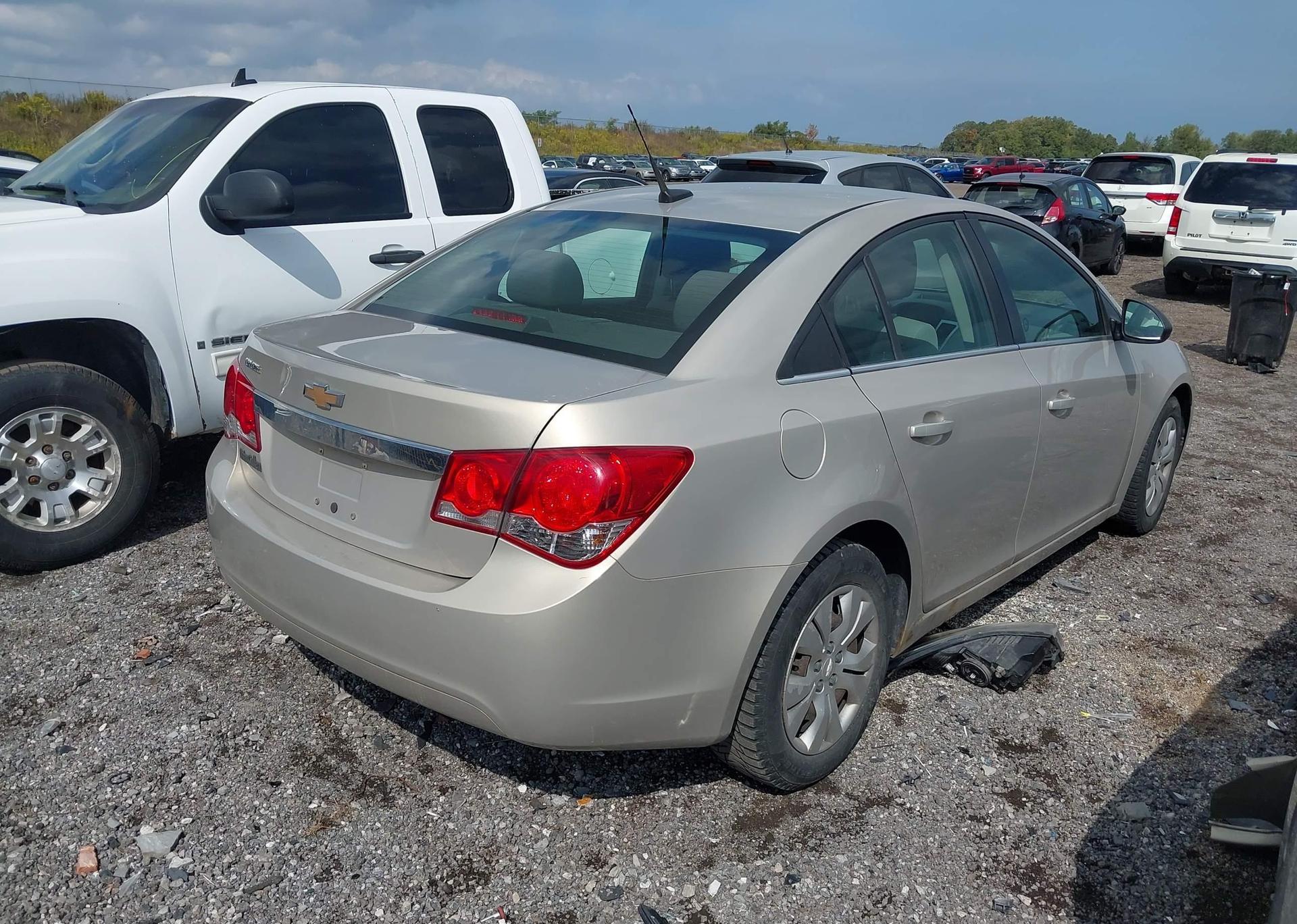 2012 CHEVROLET CRUZE