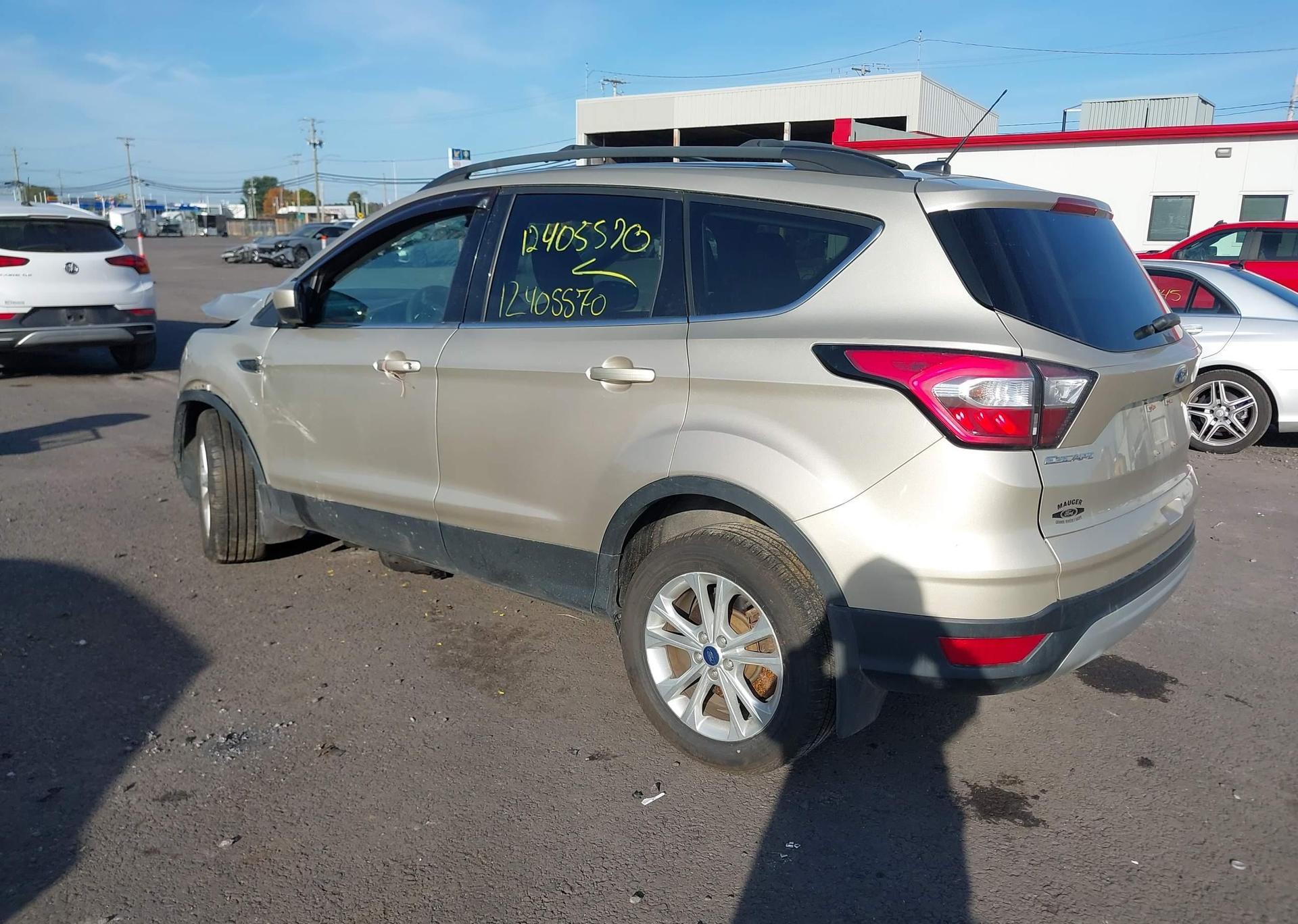 2018 FORD ESCAPE SE