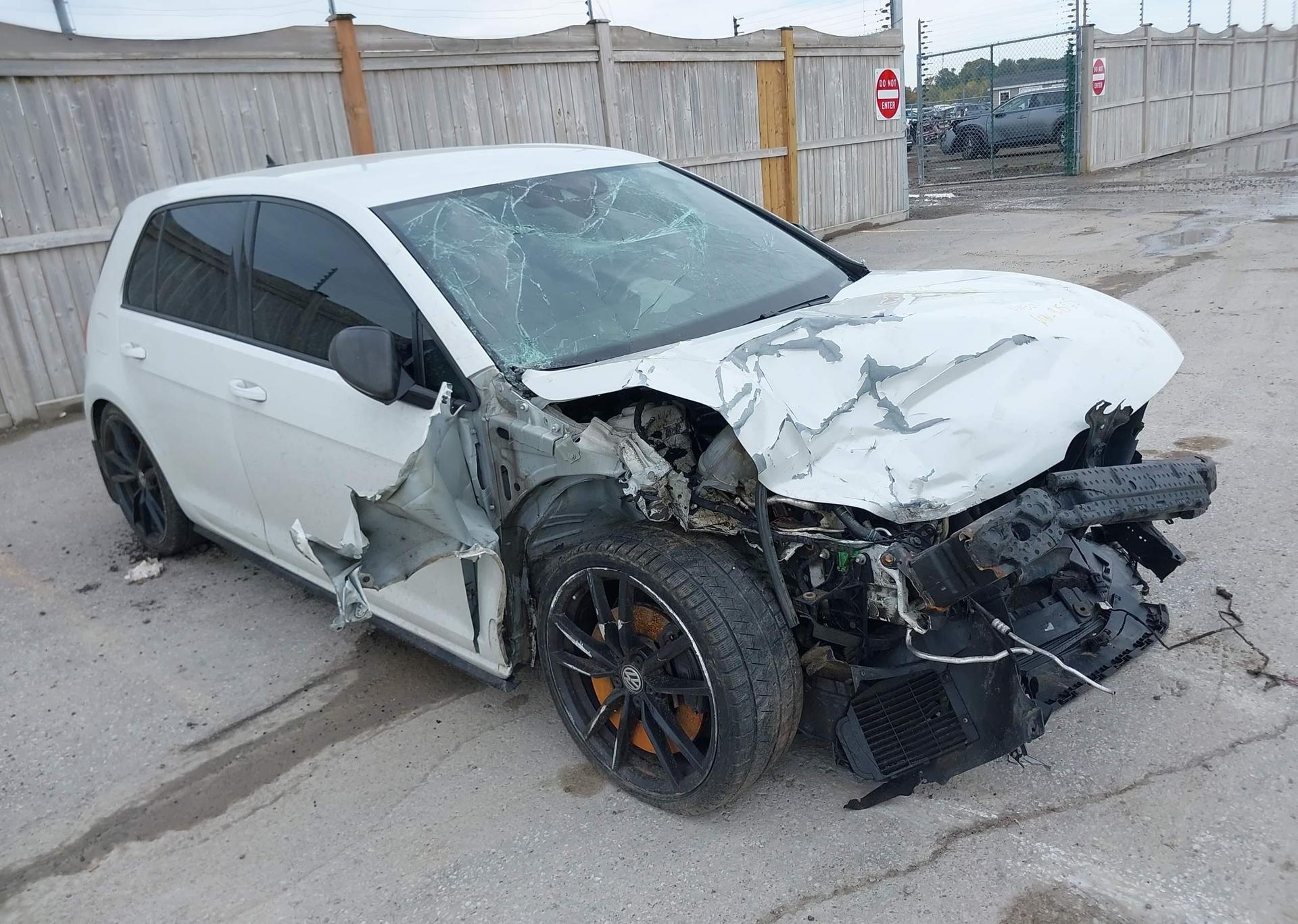 2019 VOLKSWAGEN GOLF R