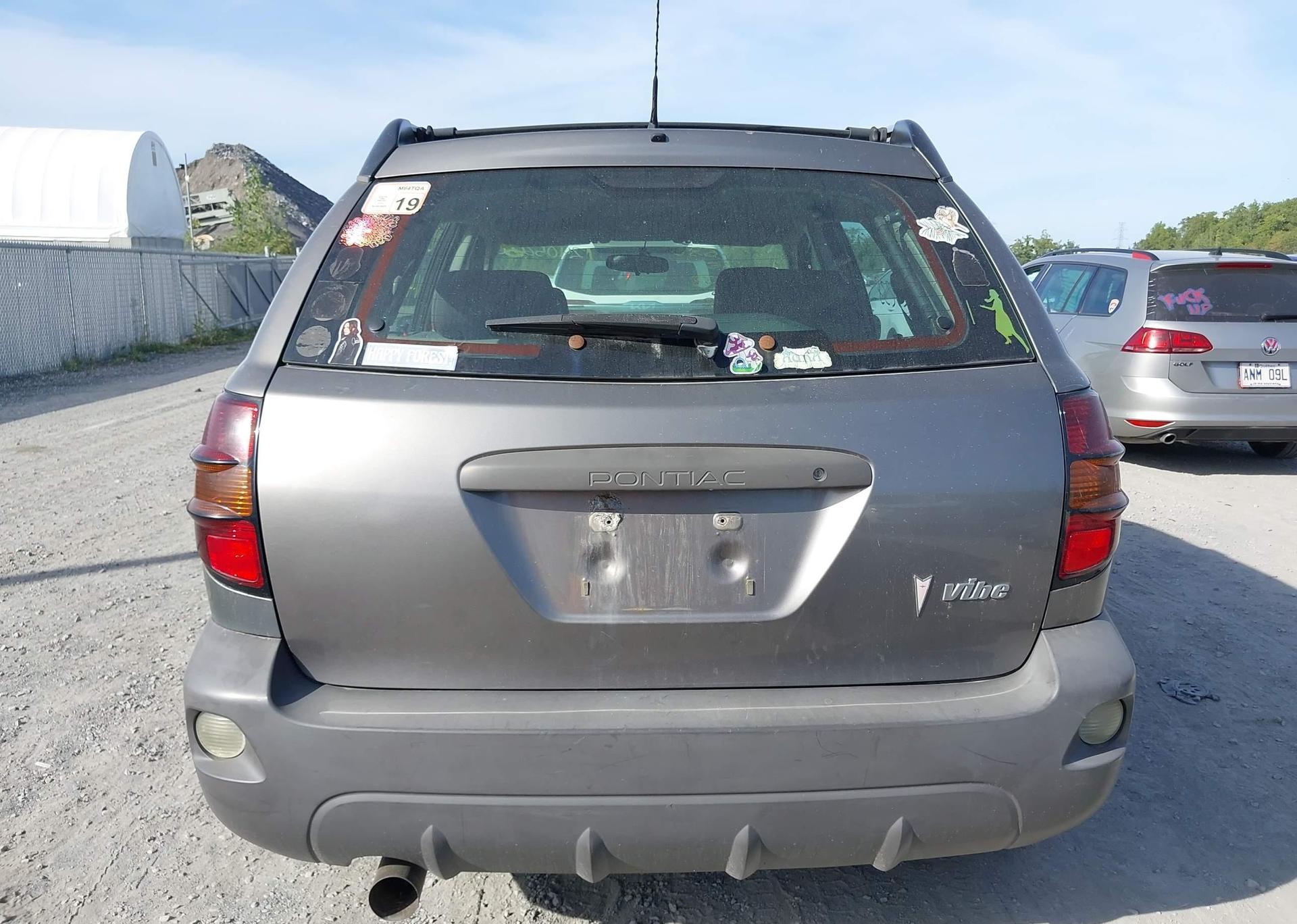 2004 PONTIAC VIBE