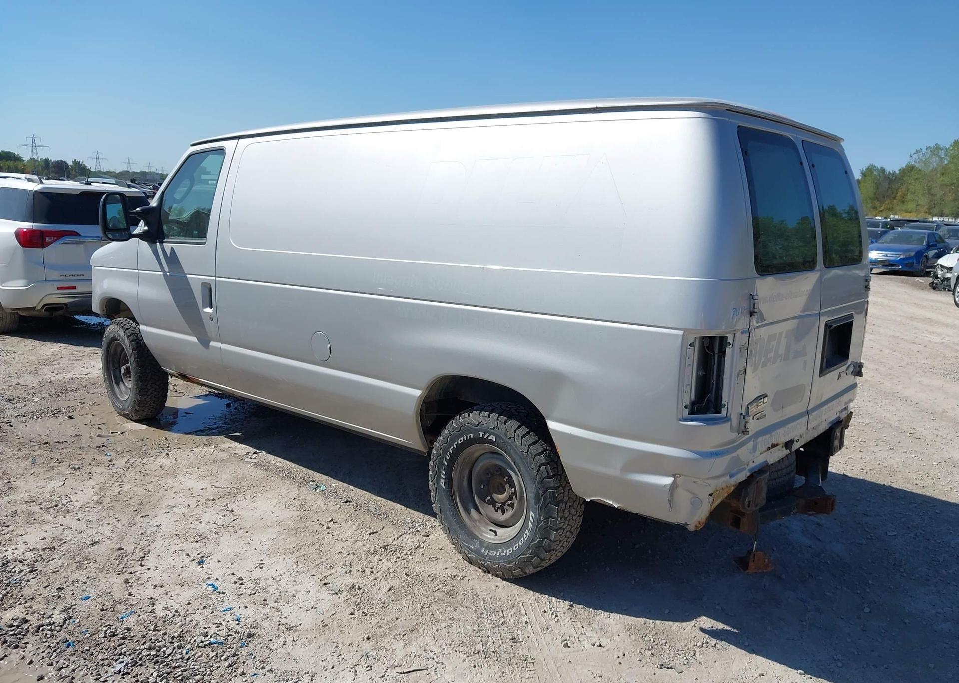 2014 FORD E-350 SUPER DUTY COMMERCIAL