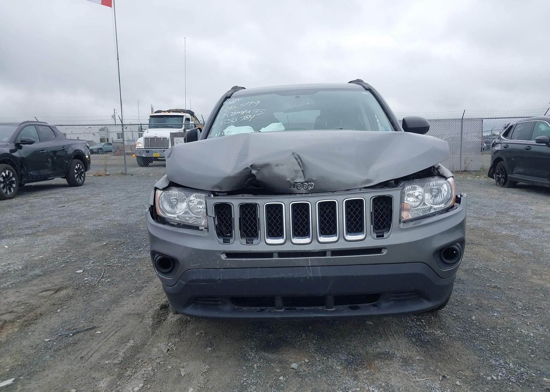2012 JEEP COMPASS SPORT