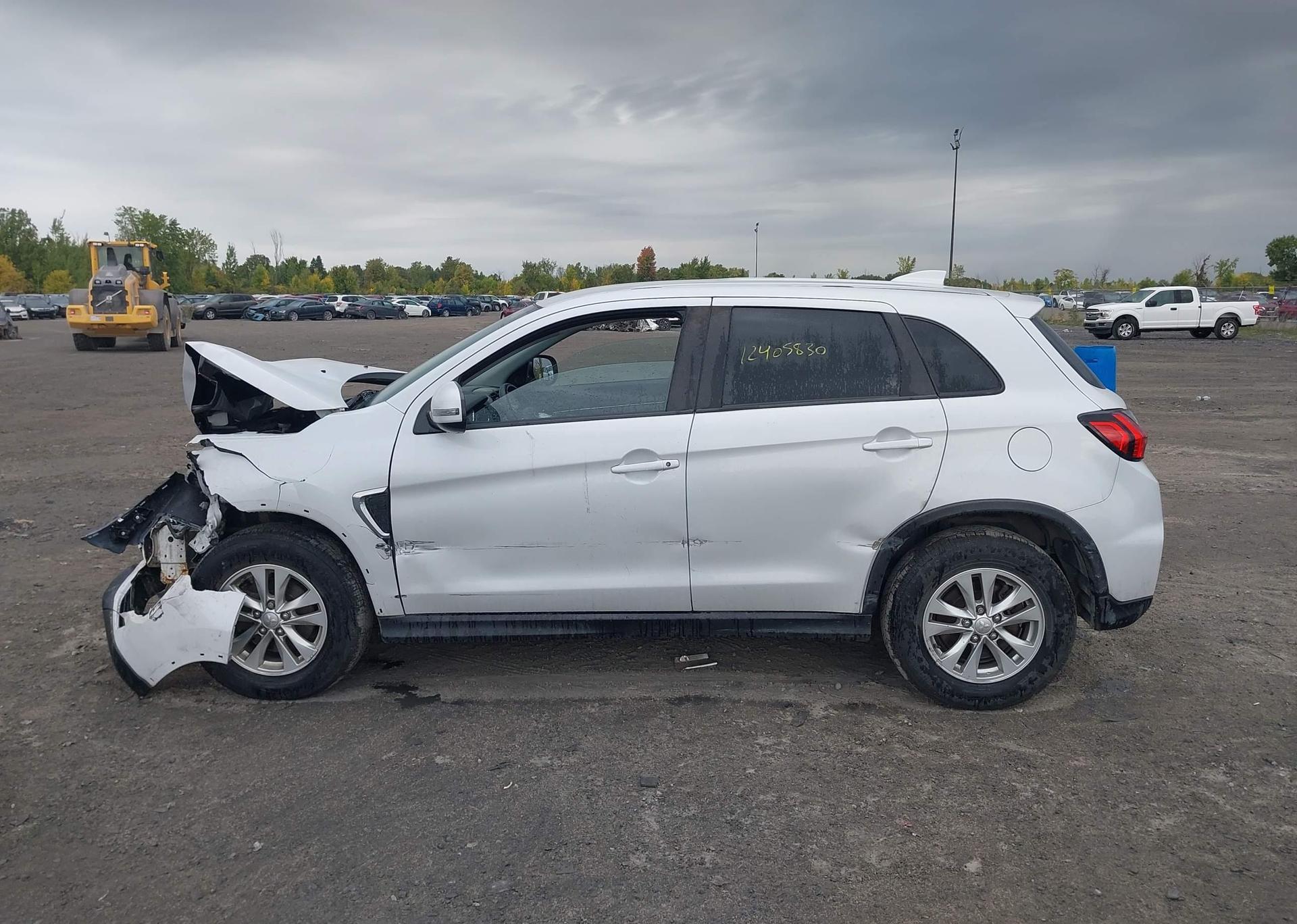 2022 MITSUBISHI RVR SE