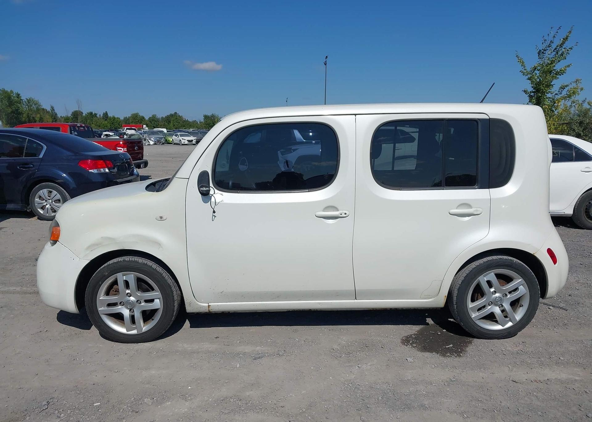 2012 NISSAN CUBE
