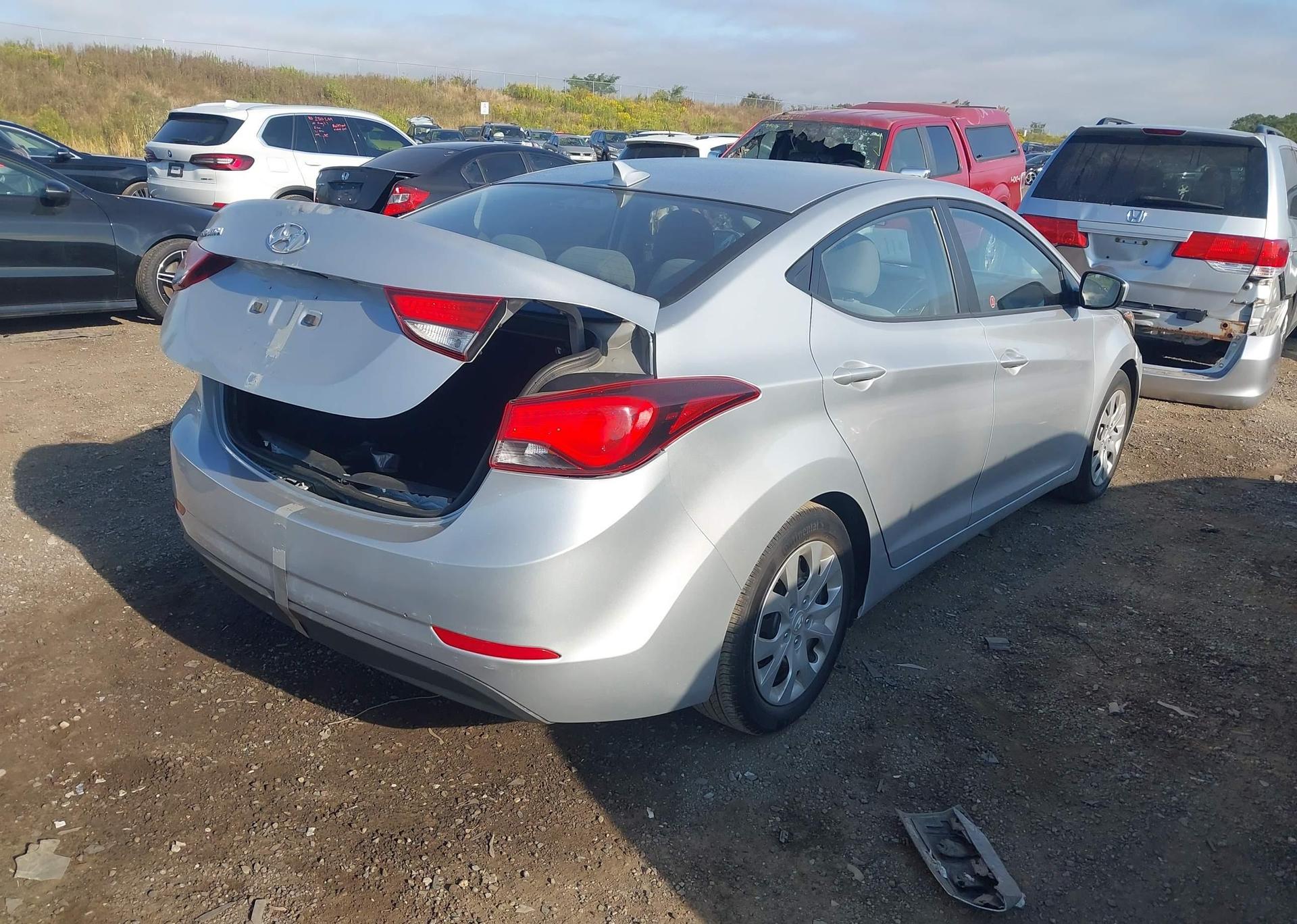 2014 HYUNDAI ELANTRA GL