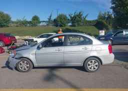 2011 HYUNDAI ACCENT GL