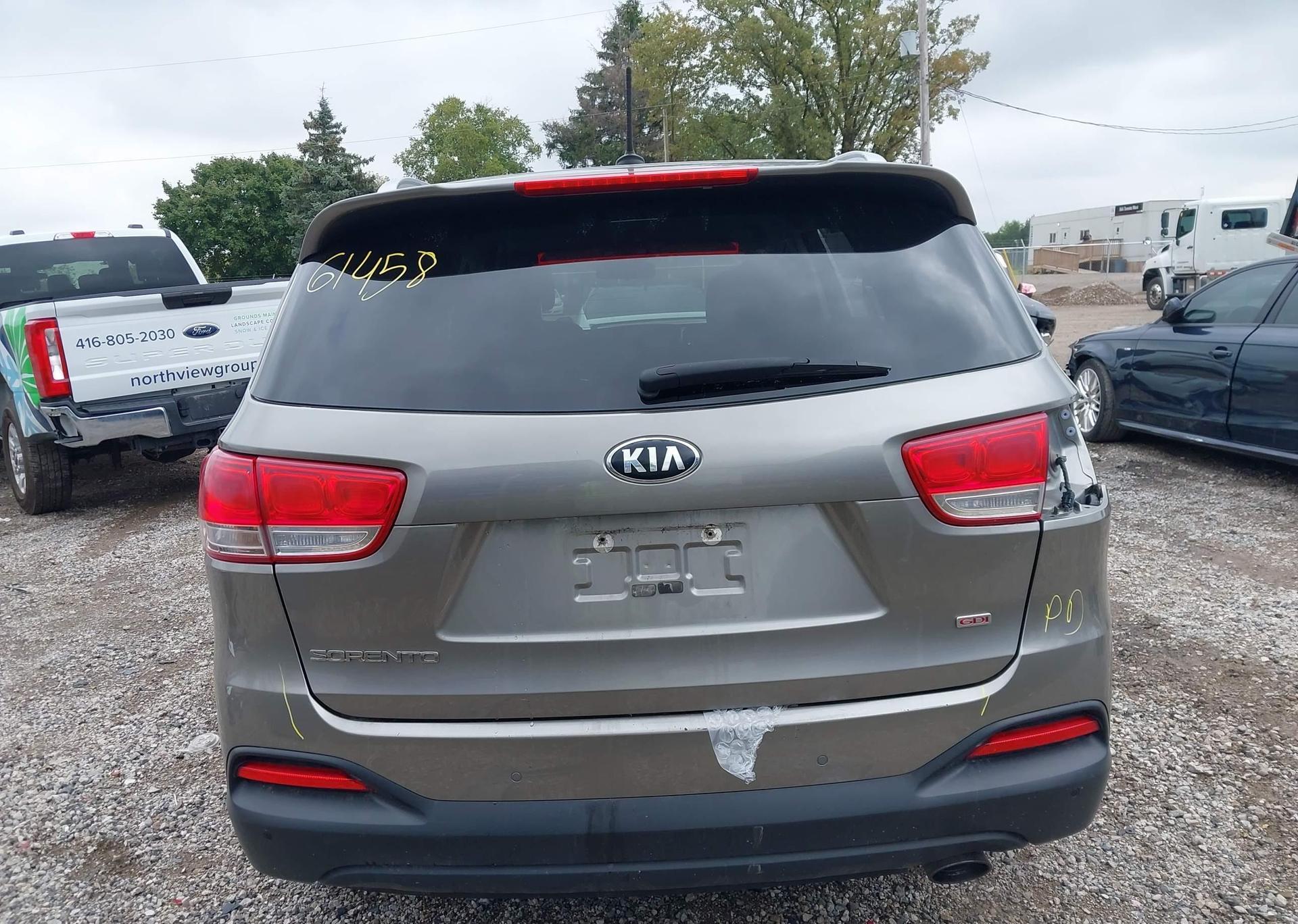 2017 KIA SORENTO LX