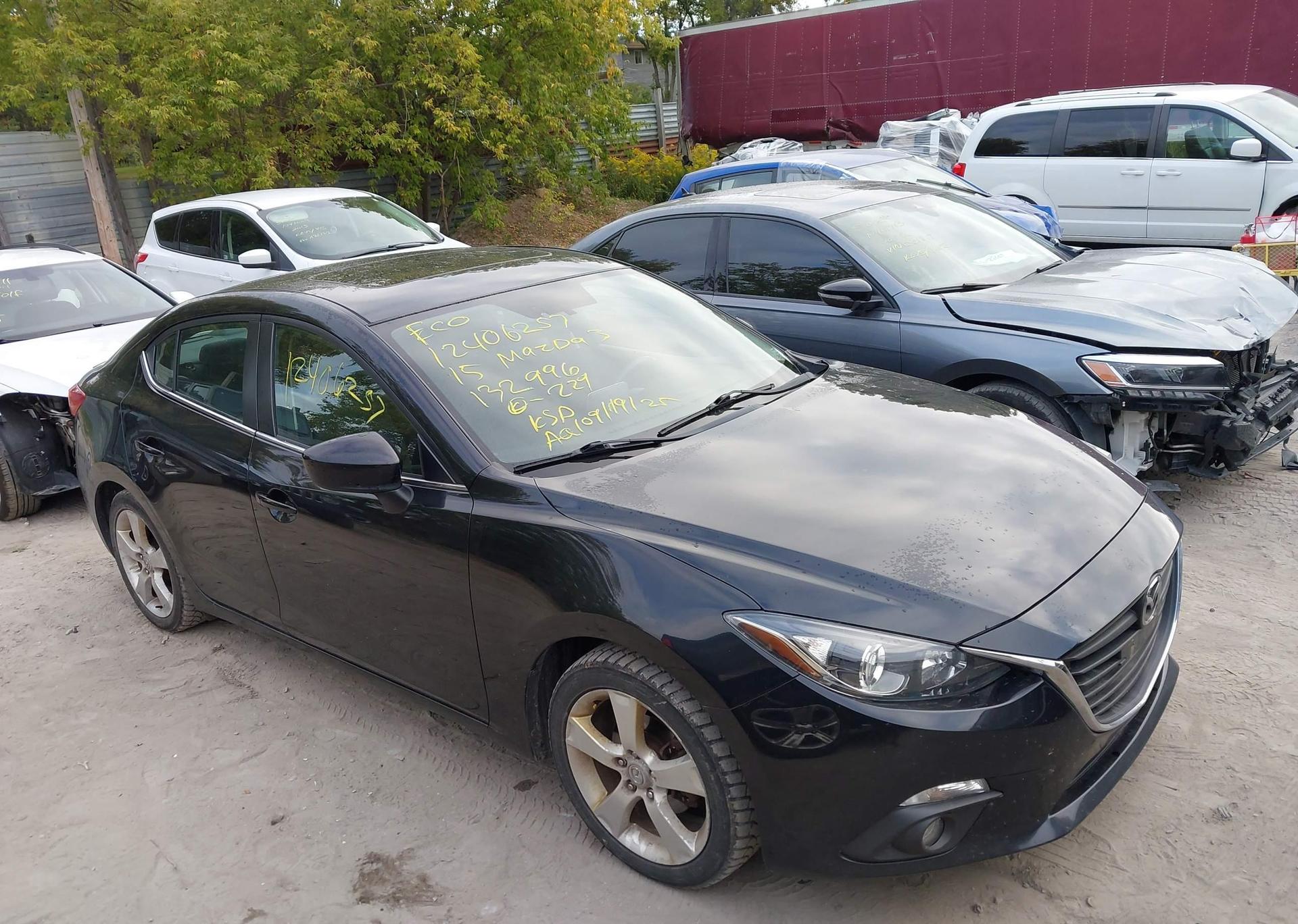 2015 MAZDA MAZDA3 GS
