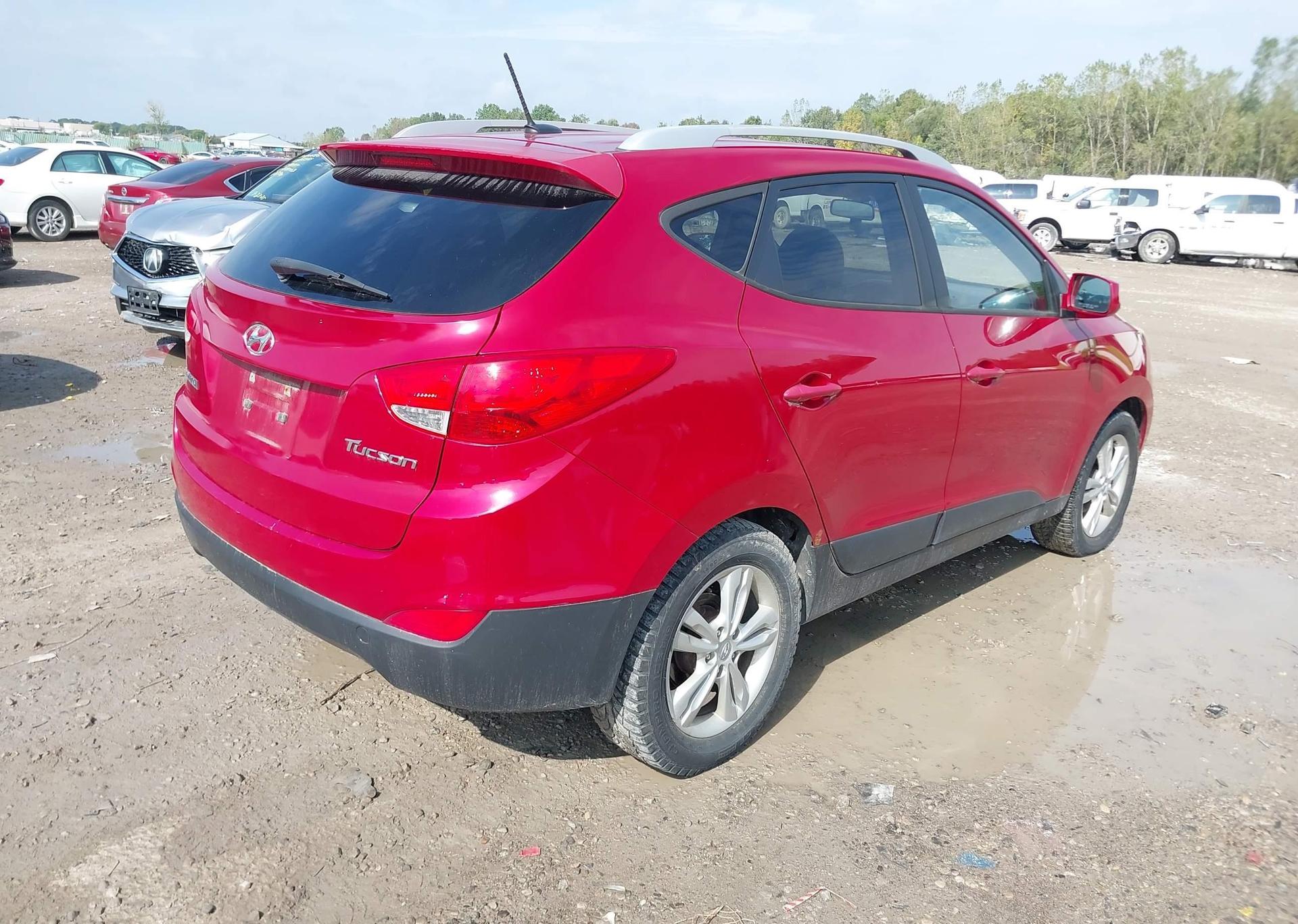 2011 HYUNDAI TUCSON GLS