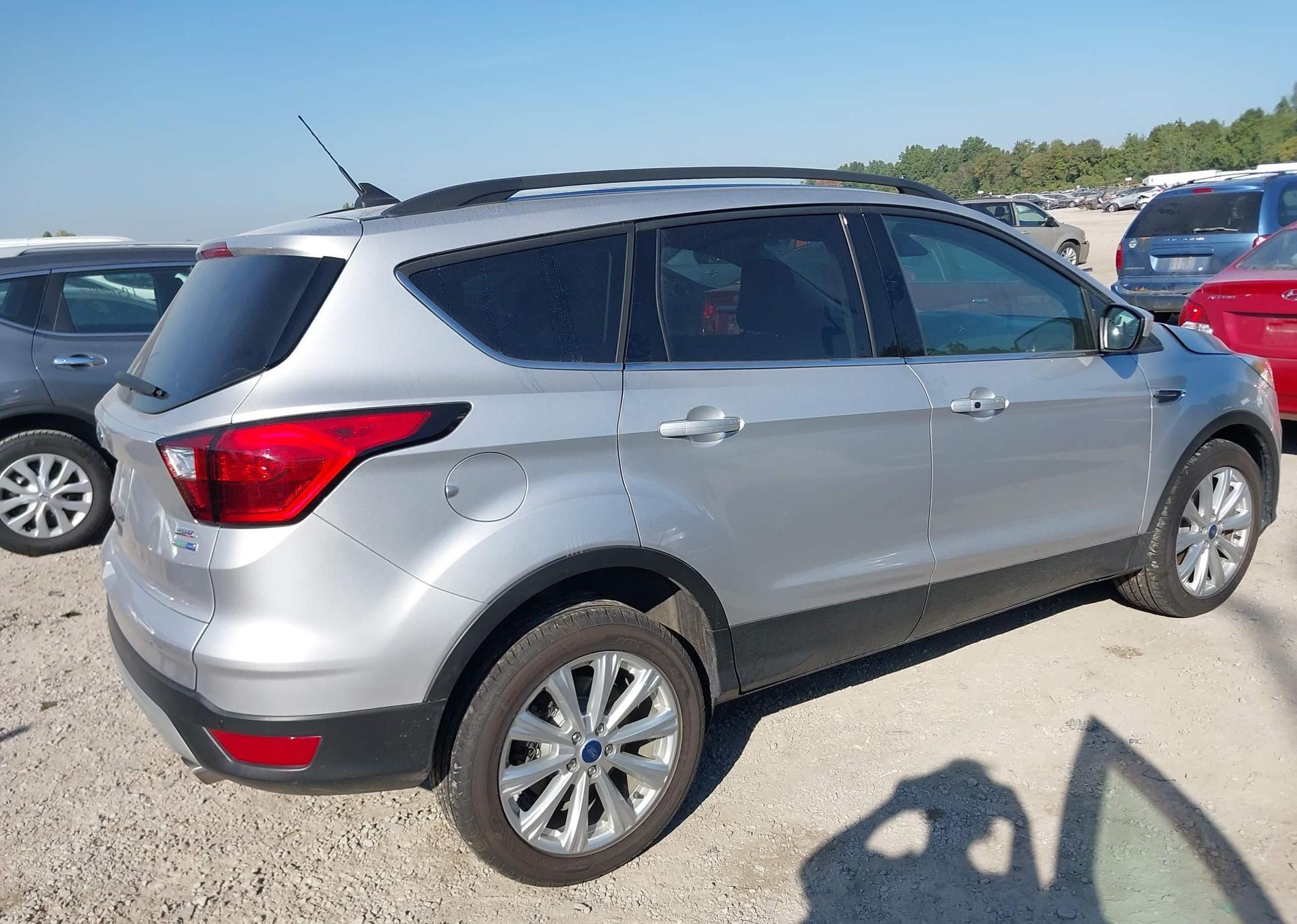 2019 FORD ESCAPE SEL