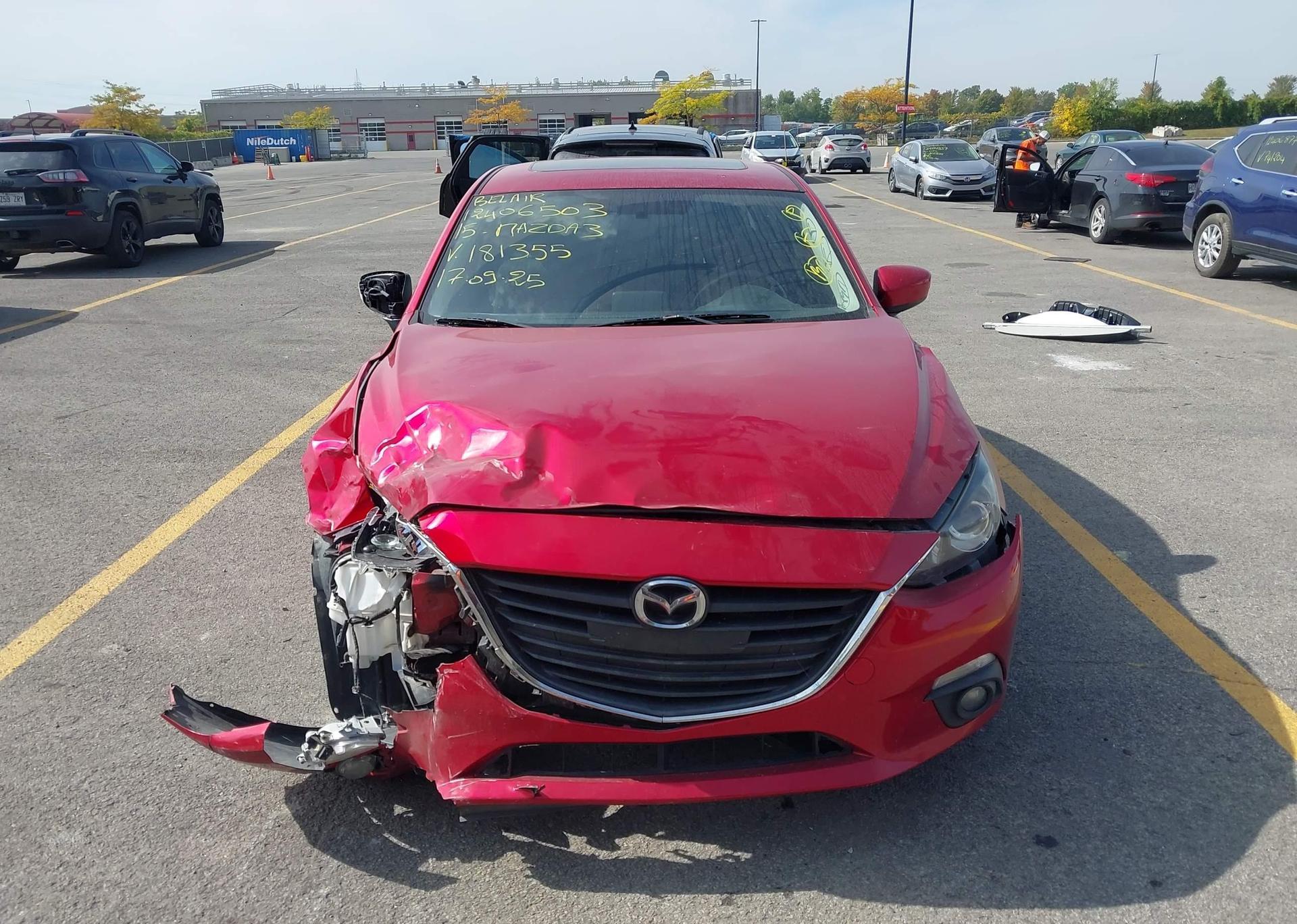 2015 MAZDA MAZDA3