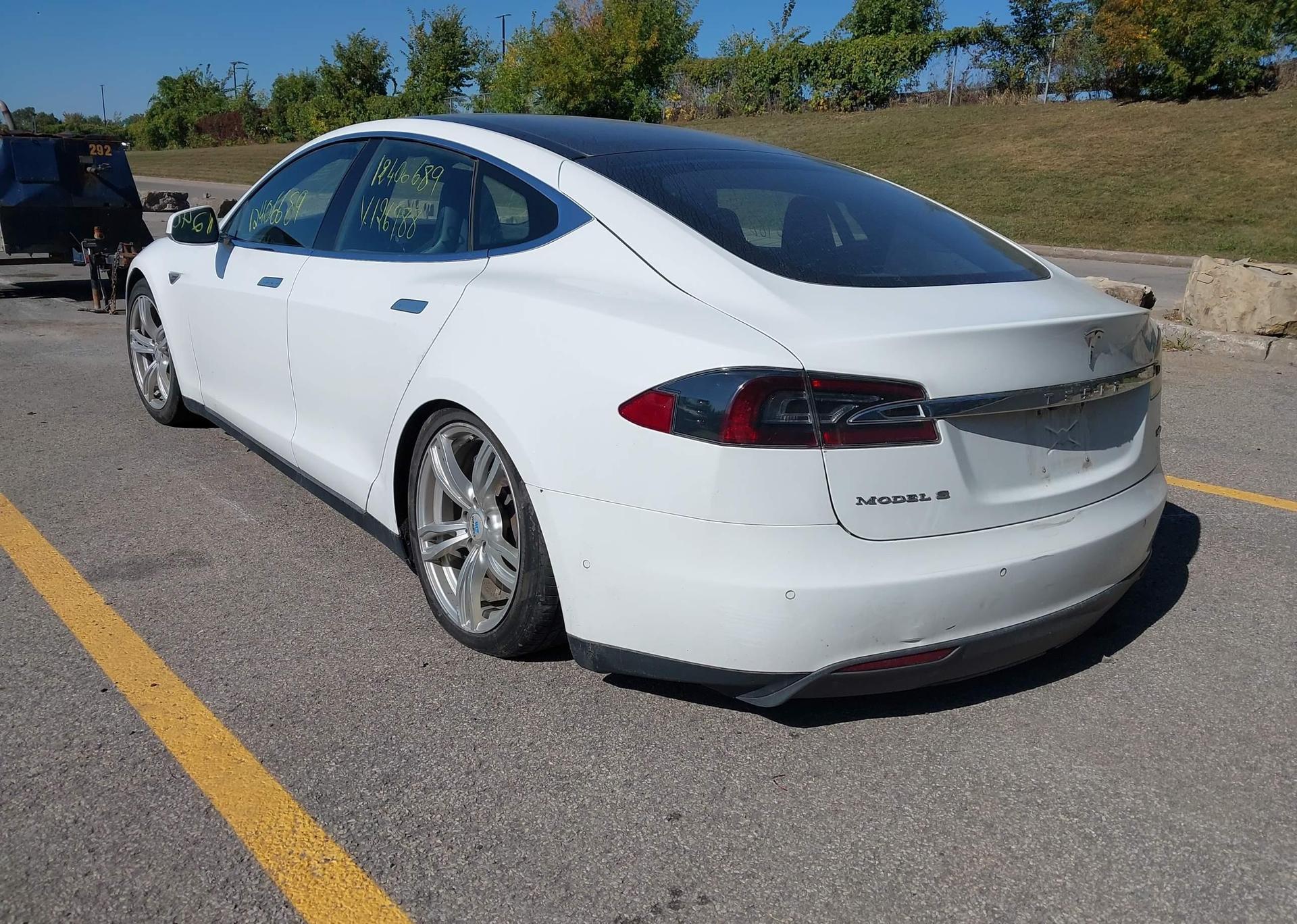 2016 TESLA MODEL S 60D