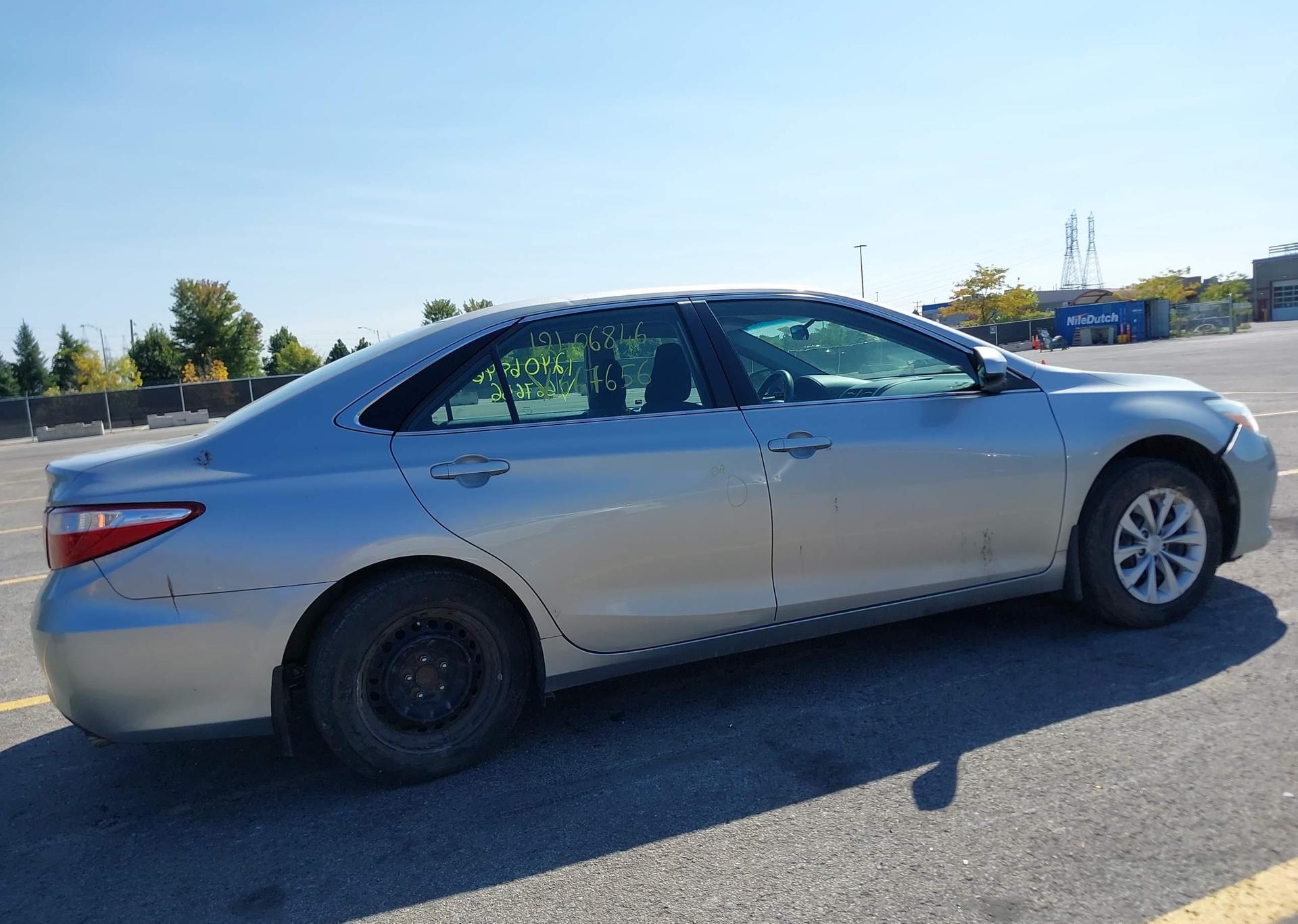 2017 TOYOTA CAMRY LE