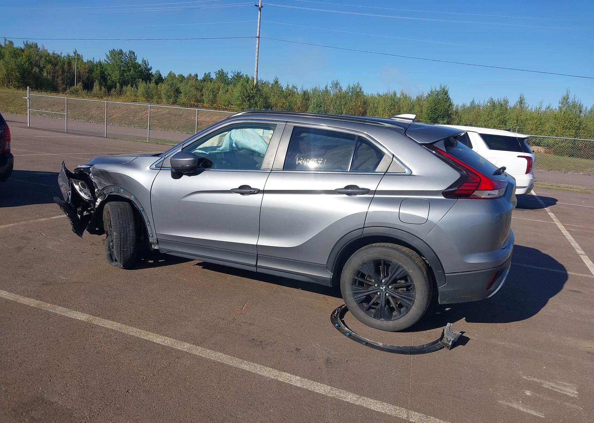 2022 MITSUBISHI ECLIPSE CROSS LE