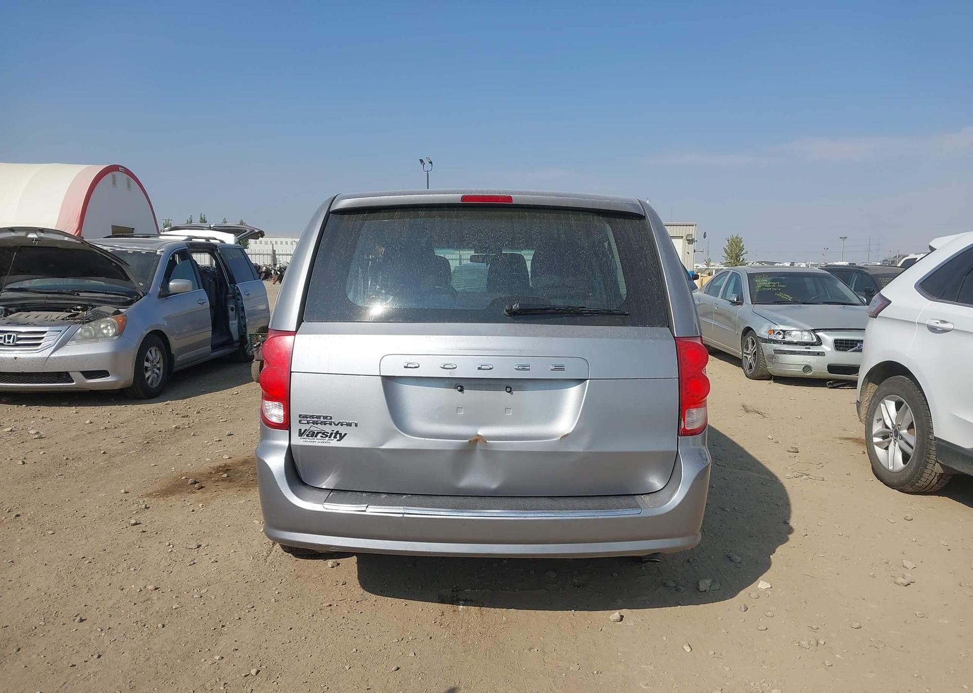 2016 DODGE GRAND CARAVAN SE