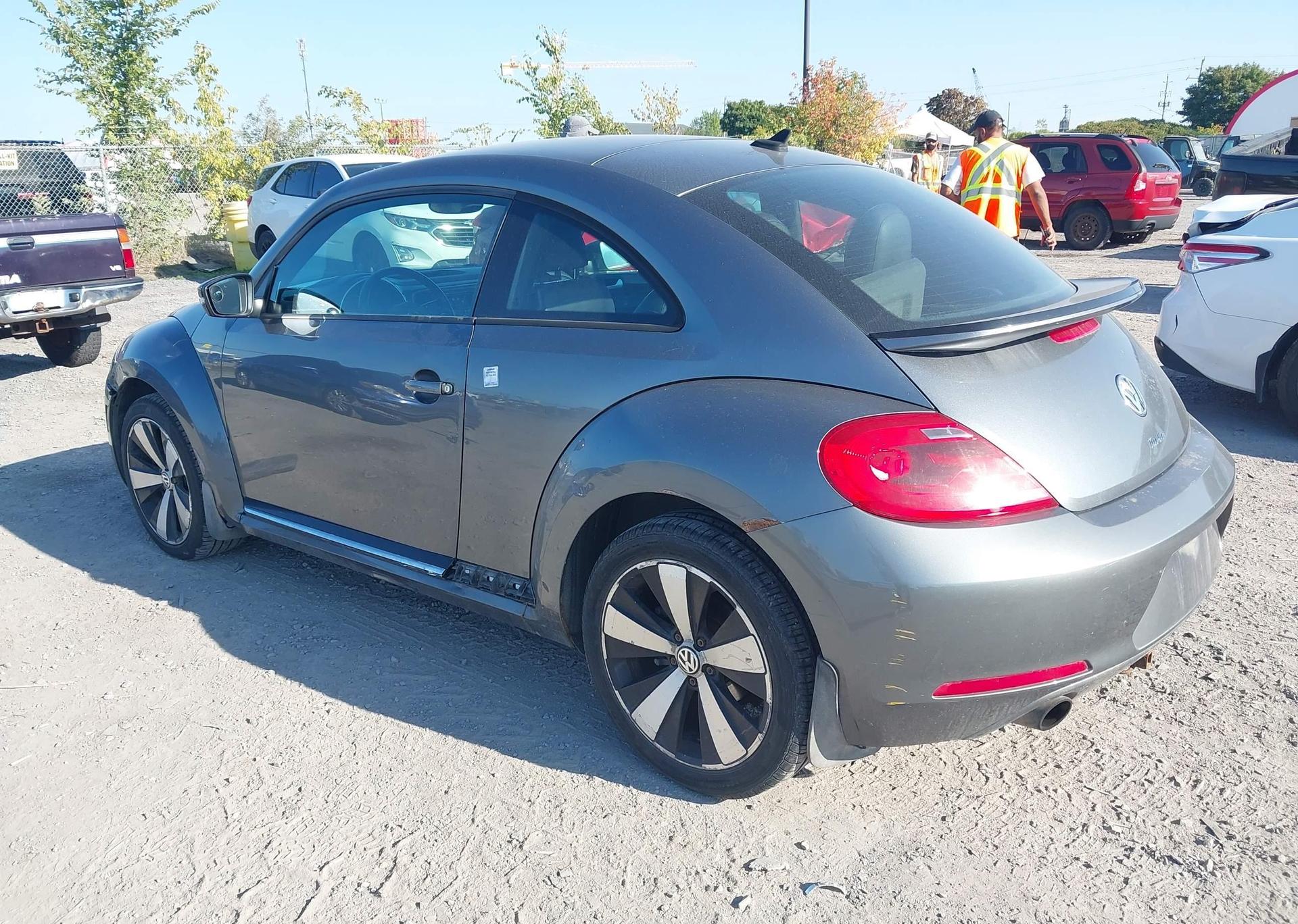 2012 VOLKSWAGEN BEETLE 2.0T