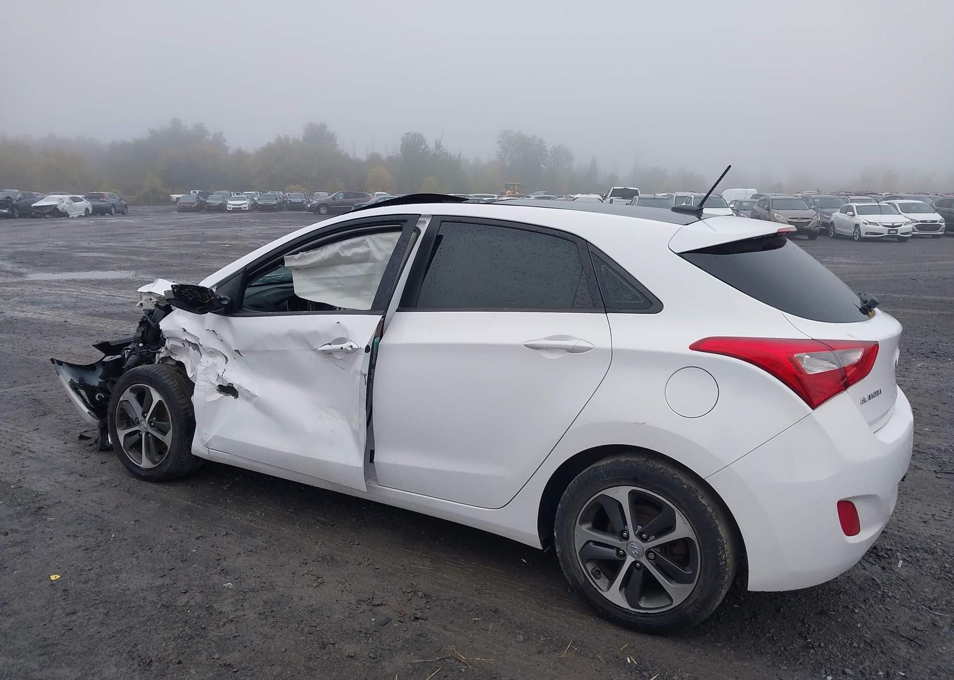 2016 HYUNDAI ELANTRA GT GLS