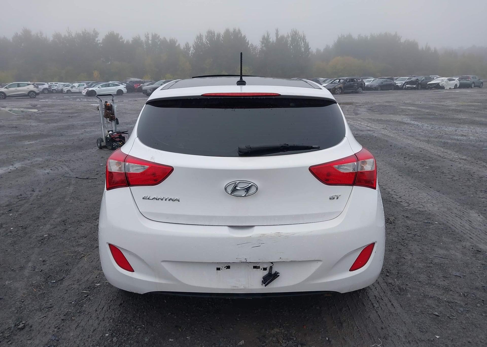 2016 HYUNDAI ELANTRA GT GLS