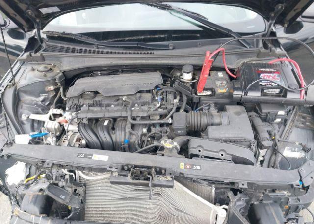 2023 HYUNDAI ELANTRA PREFERRED IVT WITH TECH PACKAGE