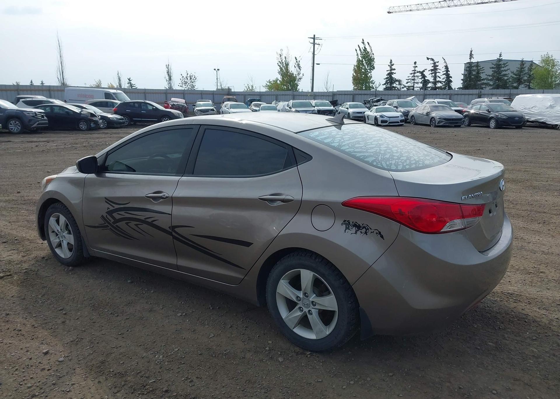 2012 HYUNDAI ELANTRA GLS