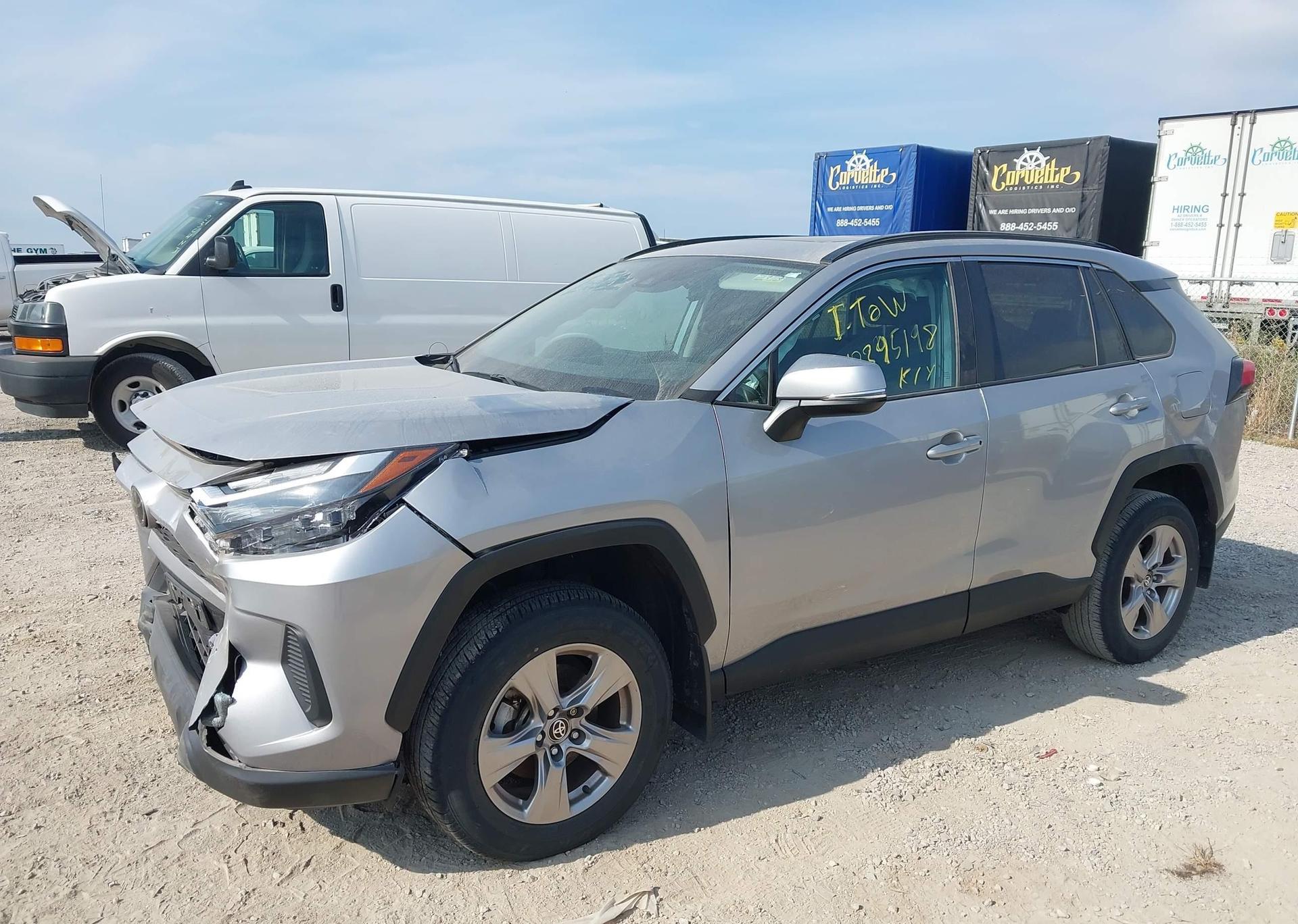 2022 TOYOTA RAV4 XLE