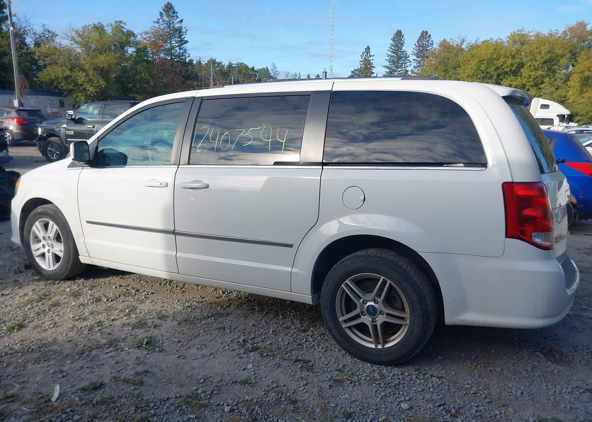 2016 DODGE GRAND CARAVAN CREW
