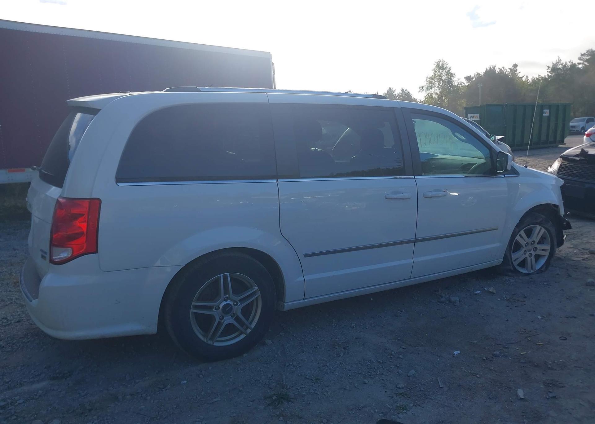 2016 DODGE GRAND CARAVAN CREW