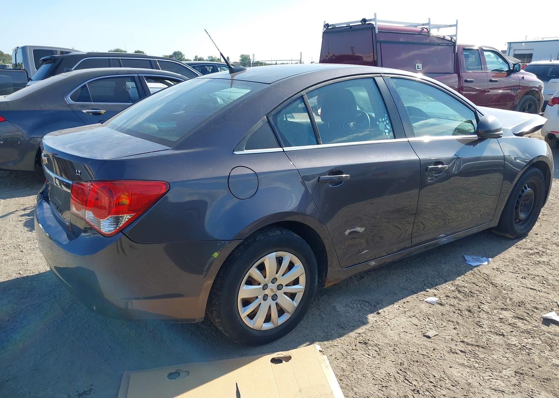 2011 CHEVROLET CRUZE LT