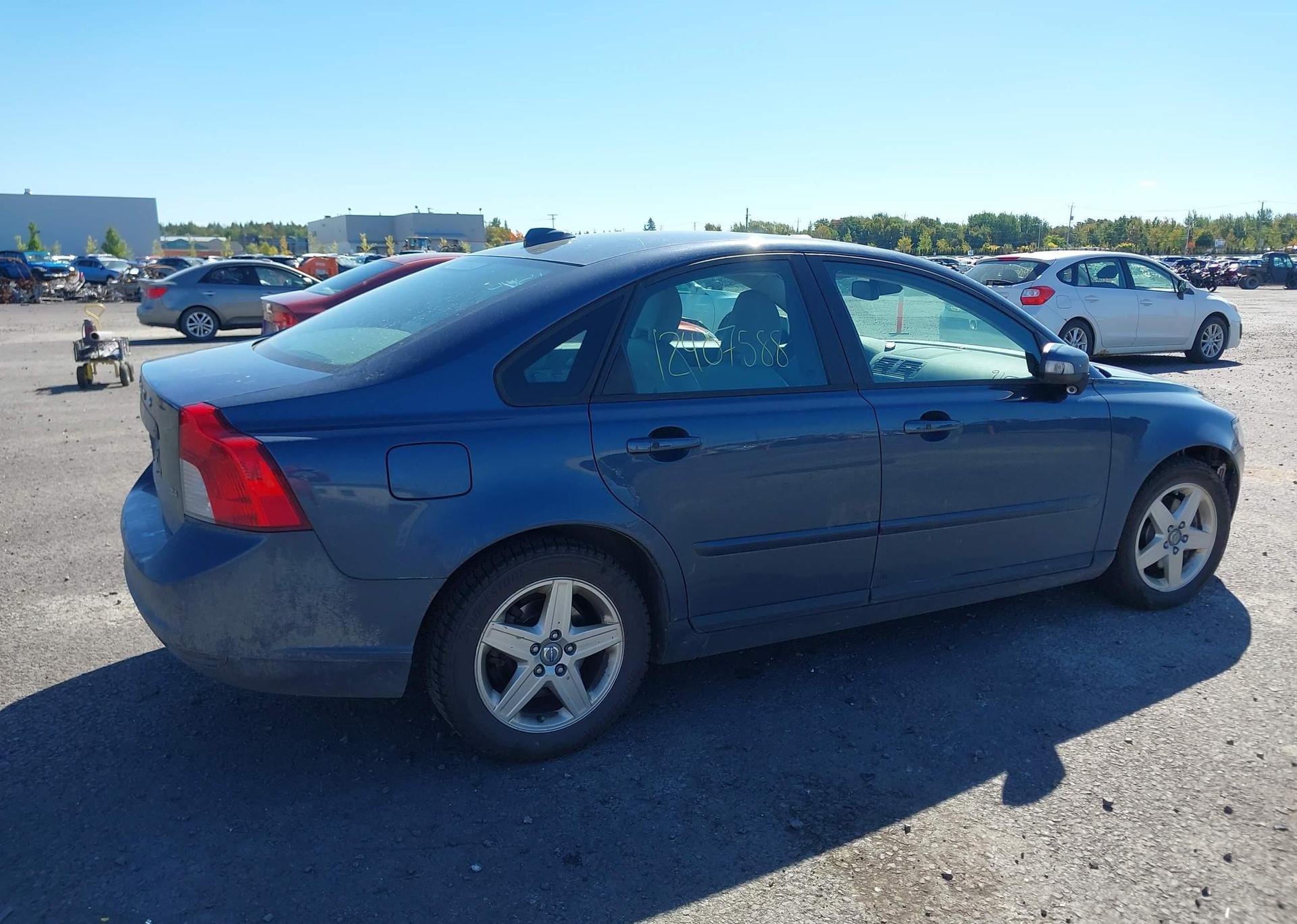 2010 VOLVO S40