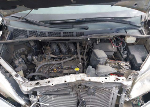 2013 TOYOTA SIENNA LE V6