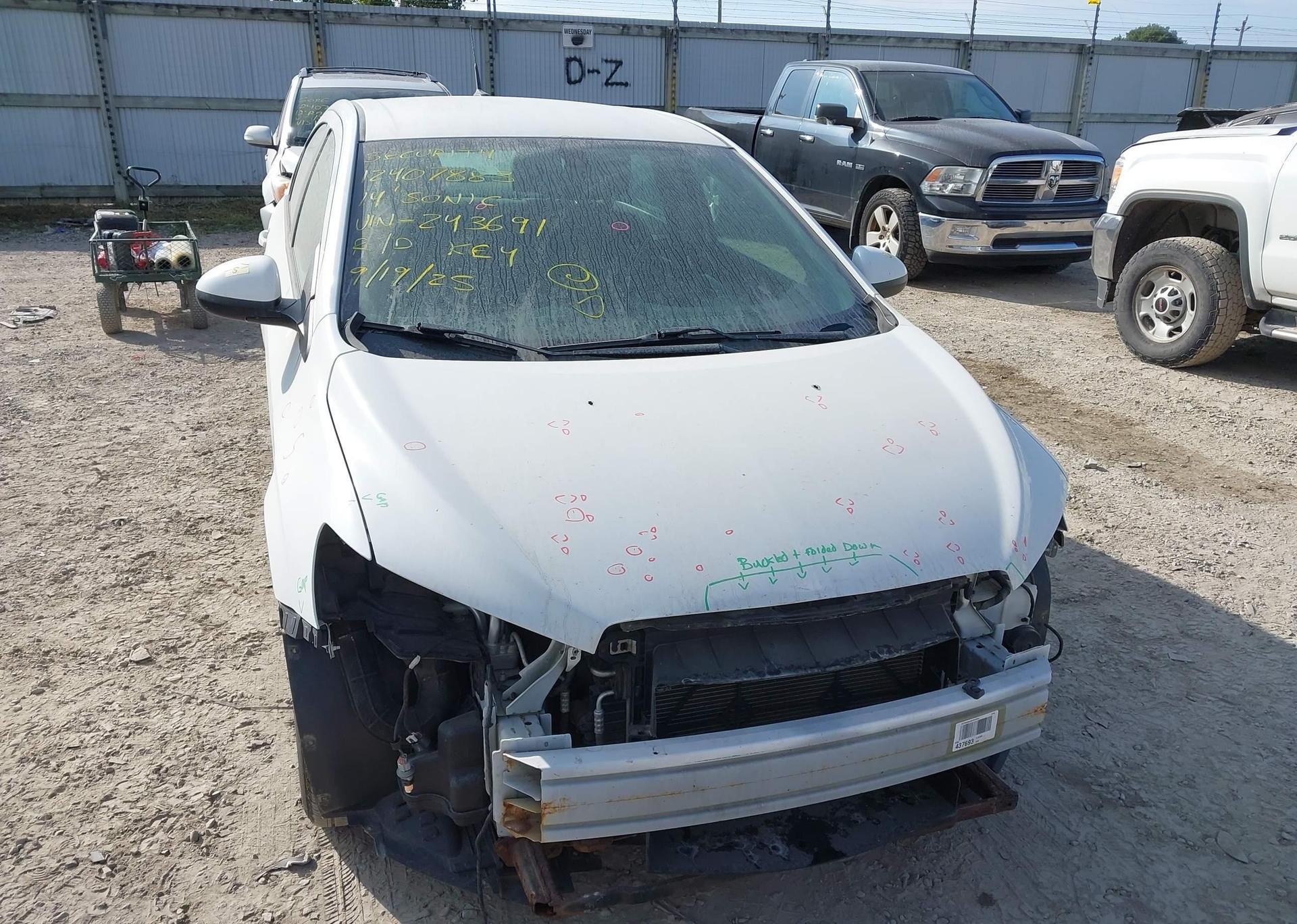 2014 CHEVROLET SONIC LS AUTO