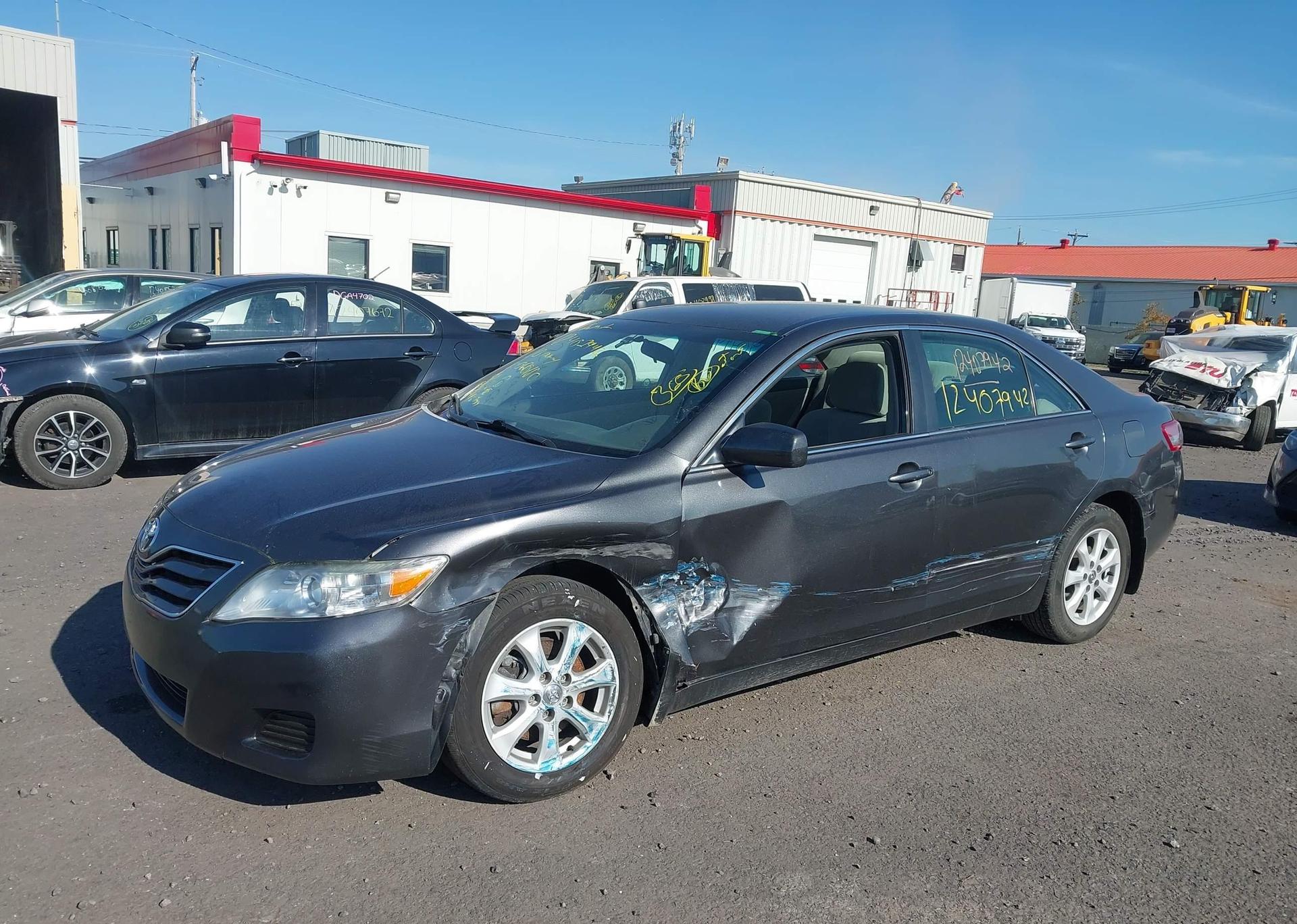 2010 TOYOTA CAMRY