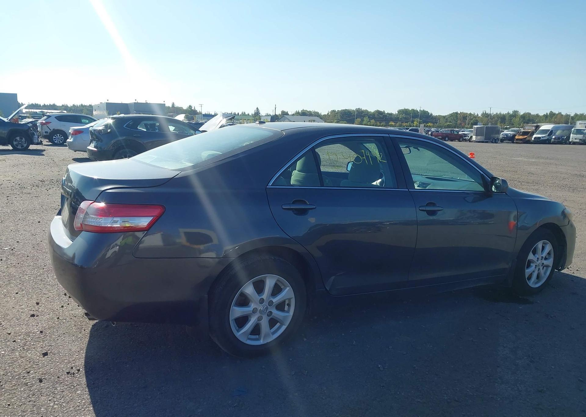 2010 TOYOTA CAMRY