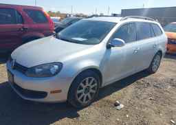 2011 VOLKSWAGEN GOLF 2.5L COMFORTLINE