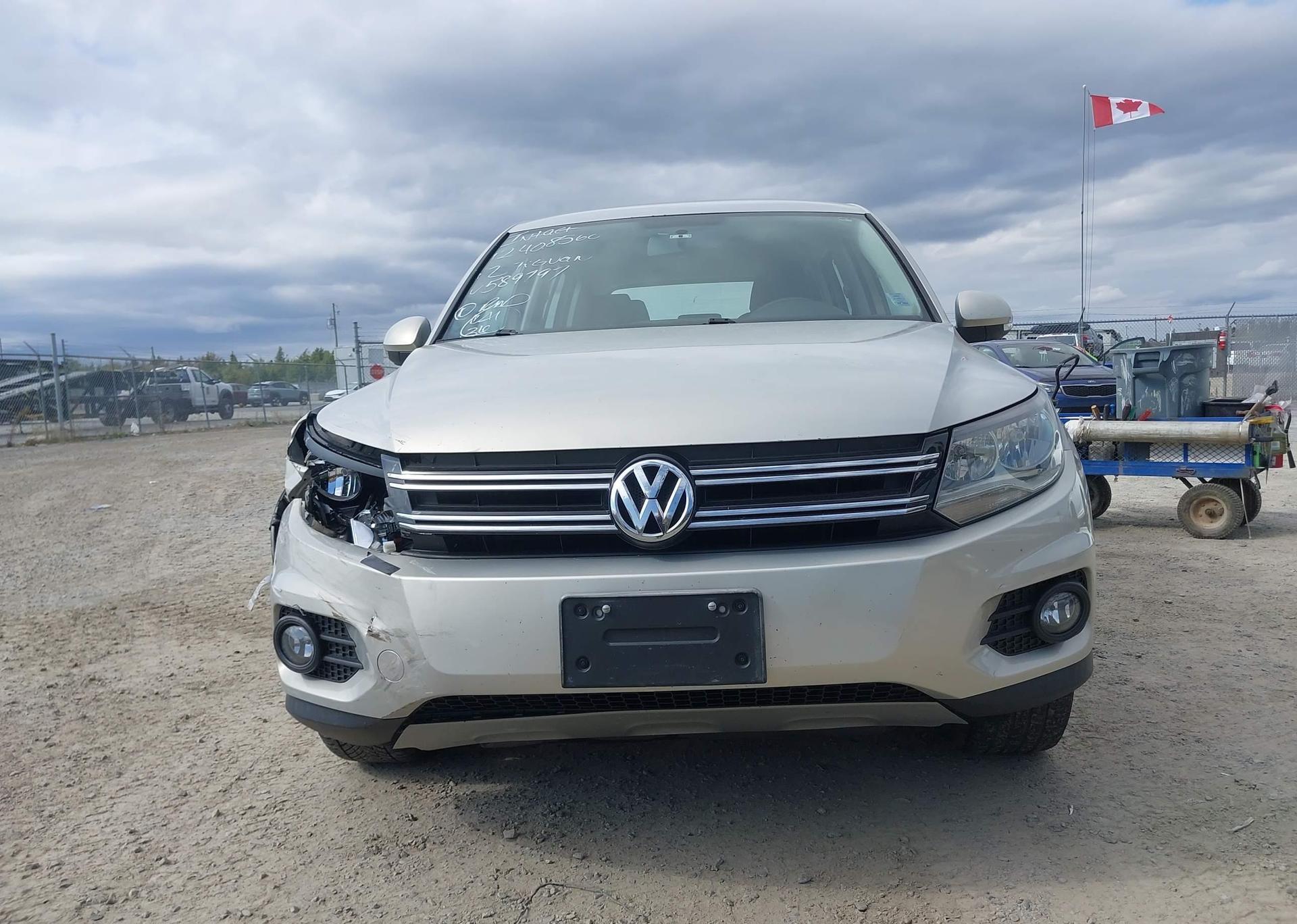 2012 VOLKSWAGEN TIGUAN S