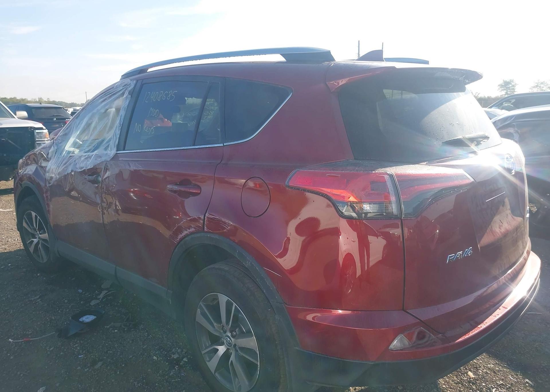 2018 TOYOTA RAV4 LE
