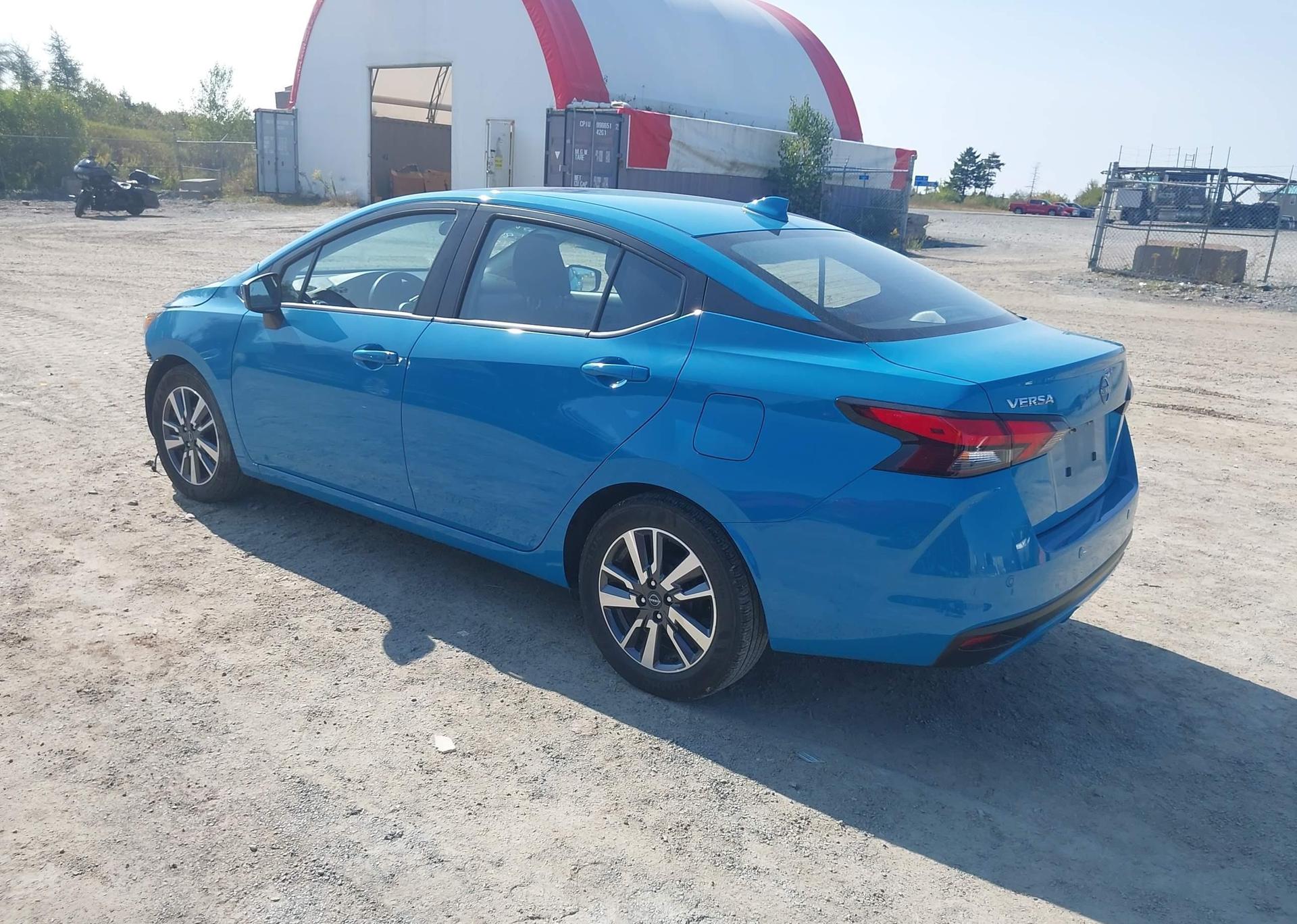 2025 NISSAN VERSA SV