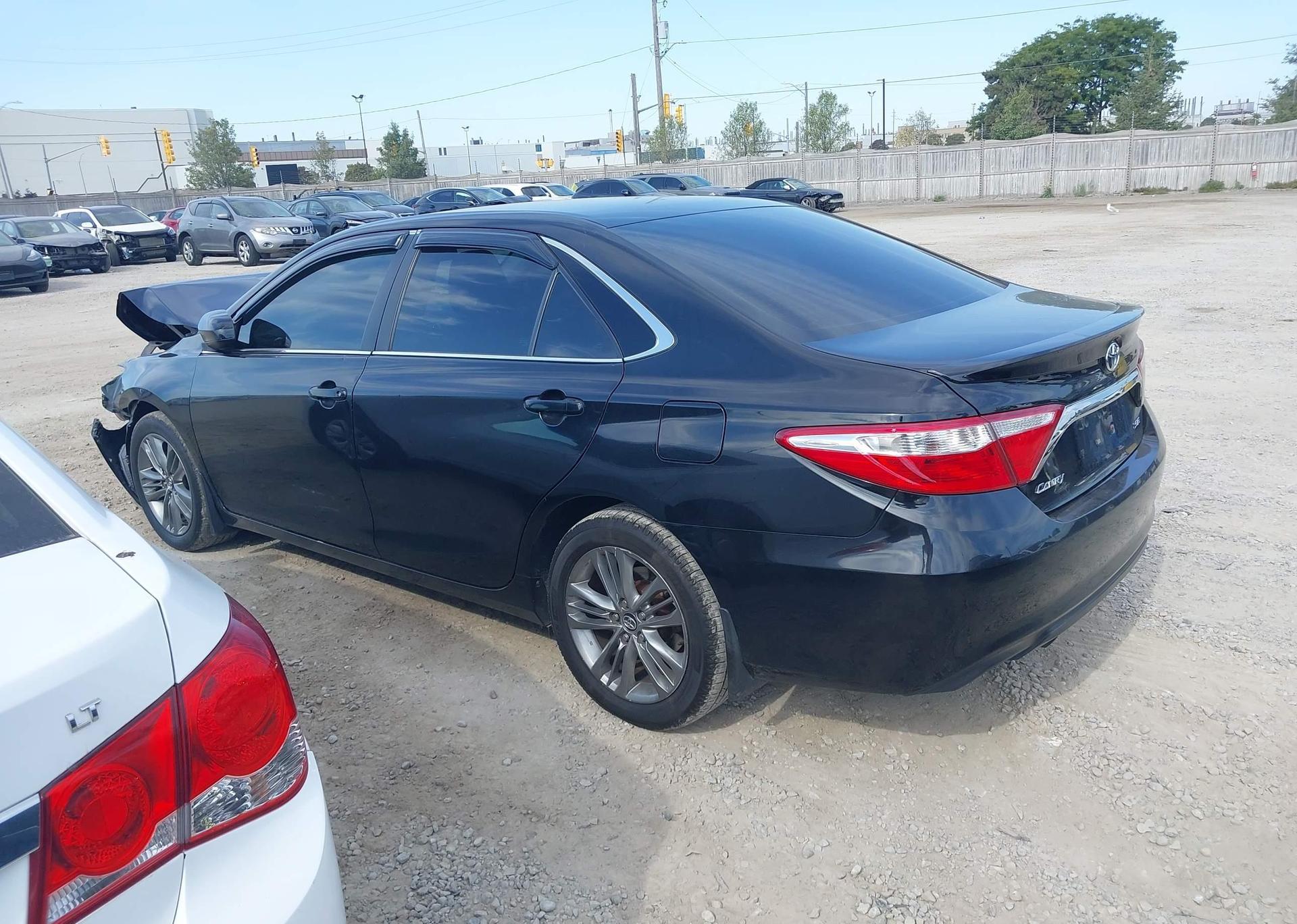 2017 TOYOTA CAMRY SE