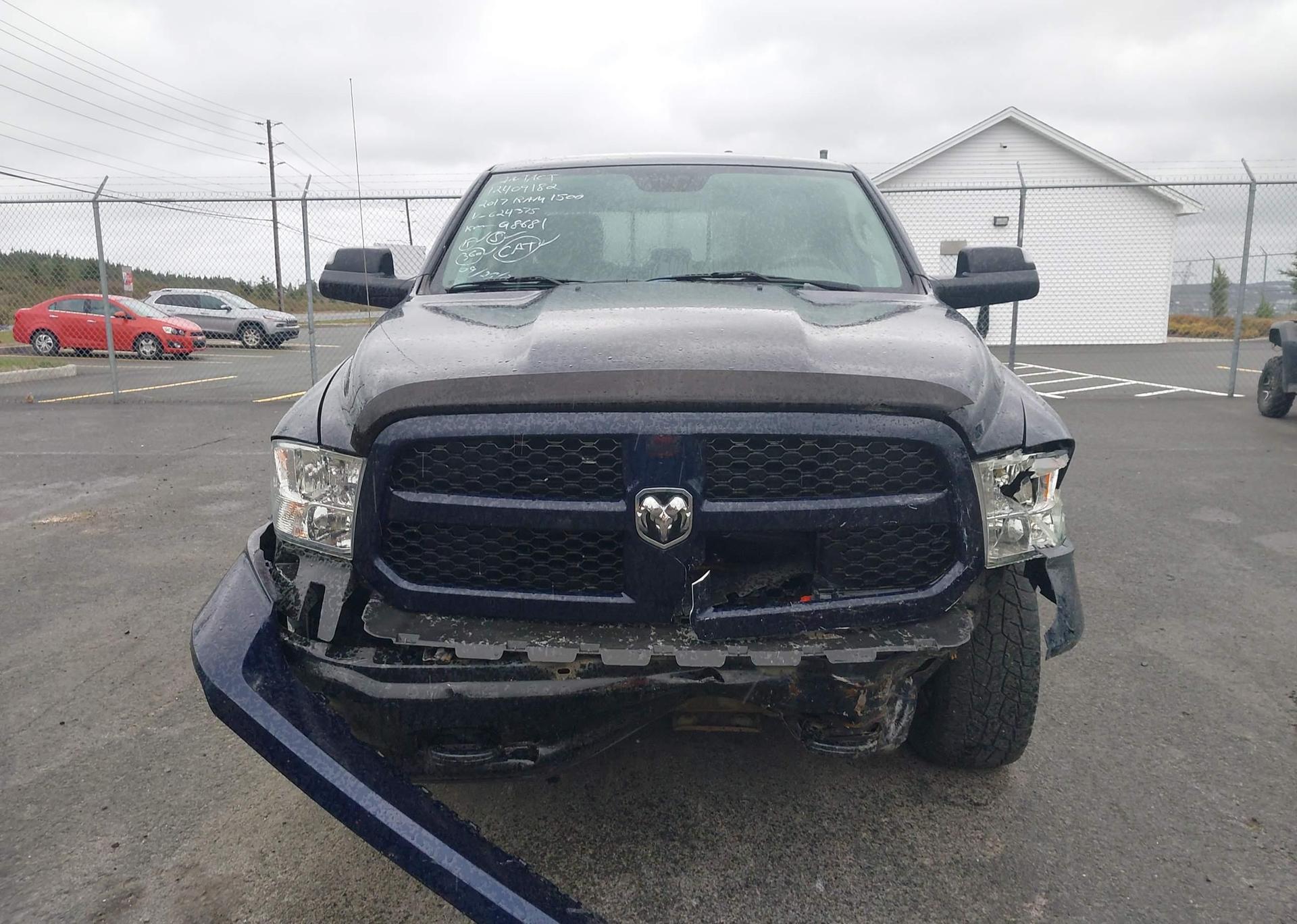 2017 RAM 1500 SLT