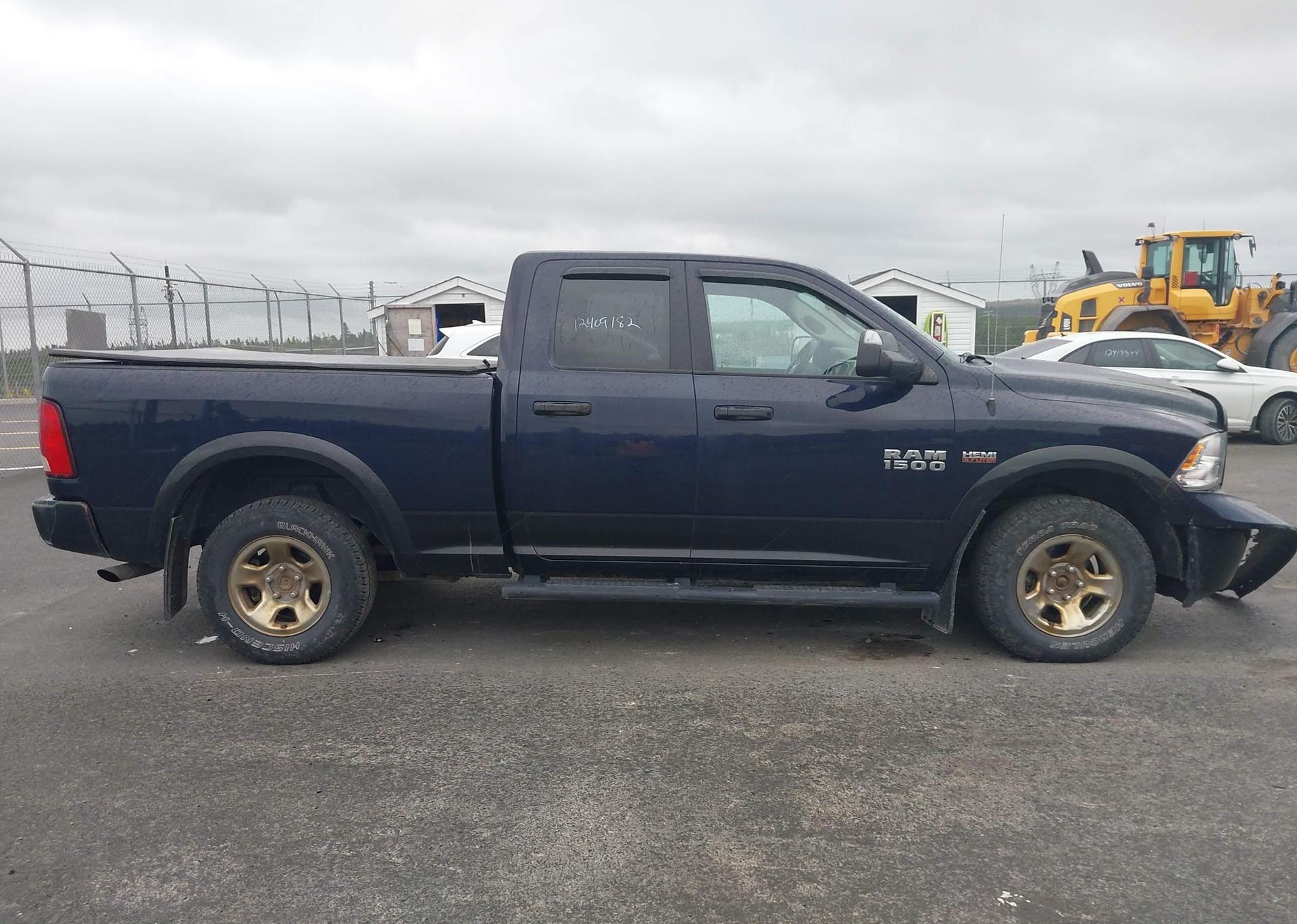 2017 RAM 1500 SLT