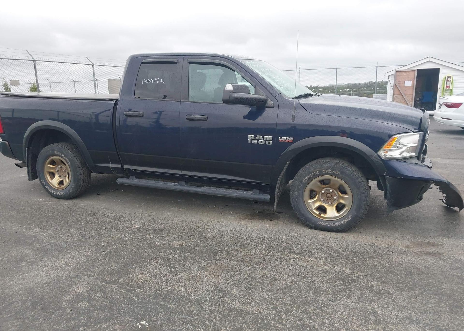 2017 RAM 1500 SLT